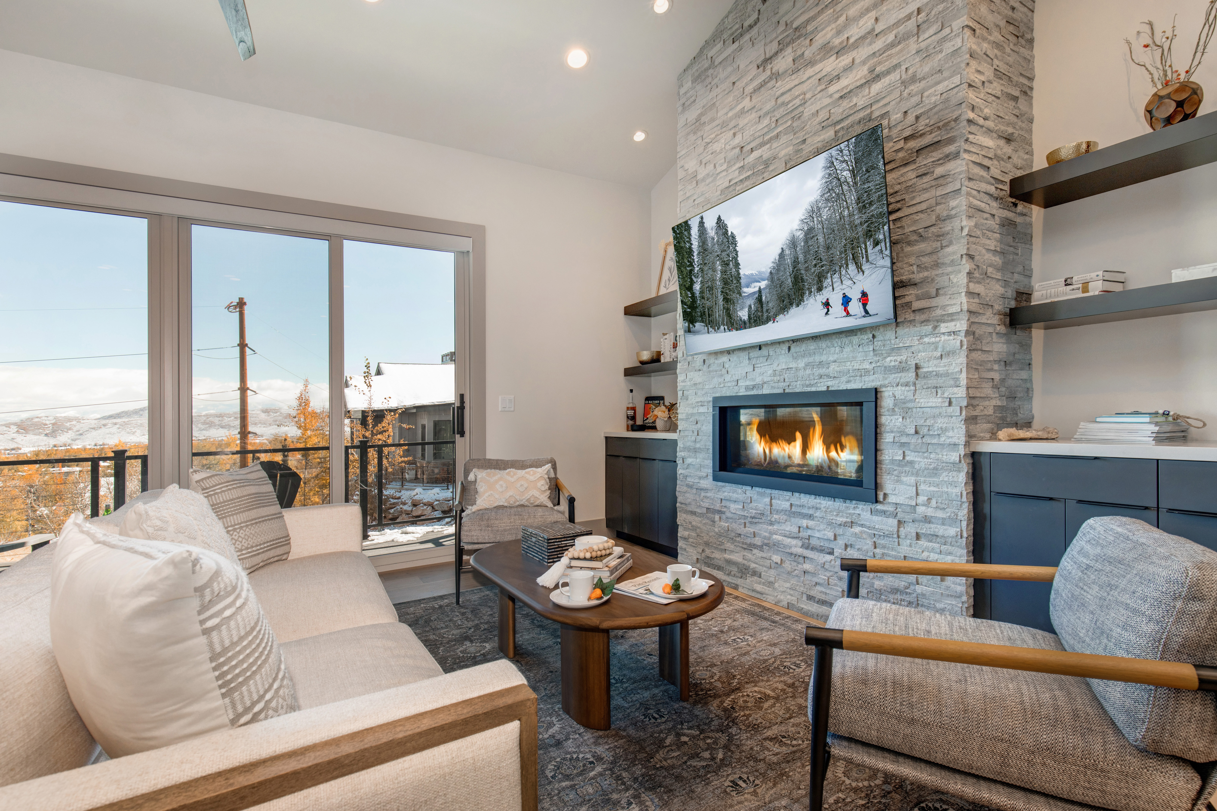 Chalet Wasatch Canyons: Luxury 4-Bedroom Ski Chalet with Hot Tub, Summit County