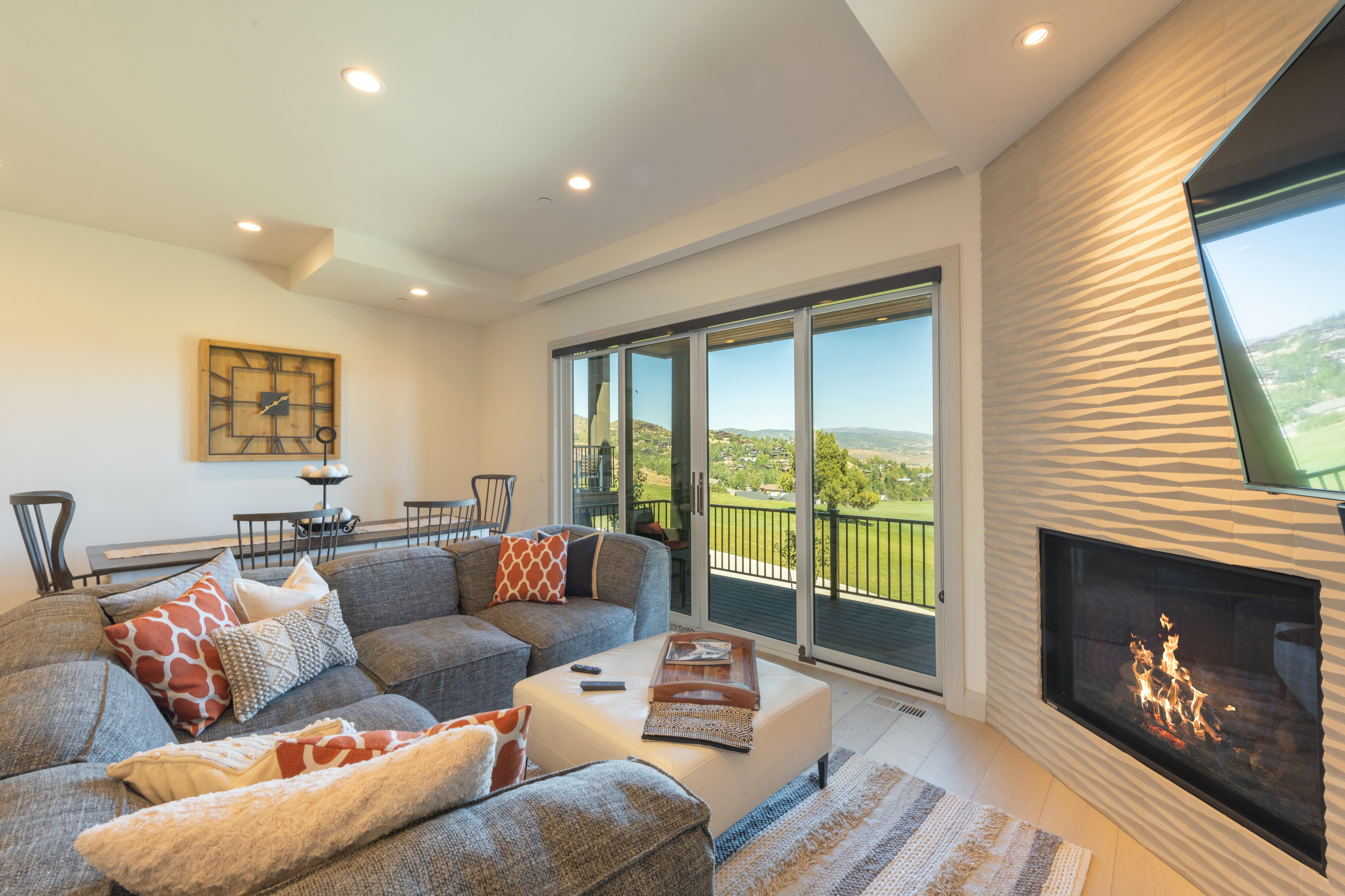 Chalet Wasatch ParkCity Park City: Luxury 4-Bedroom Townhouse with Hot Tub and Pool, Park City