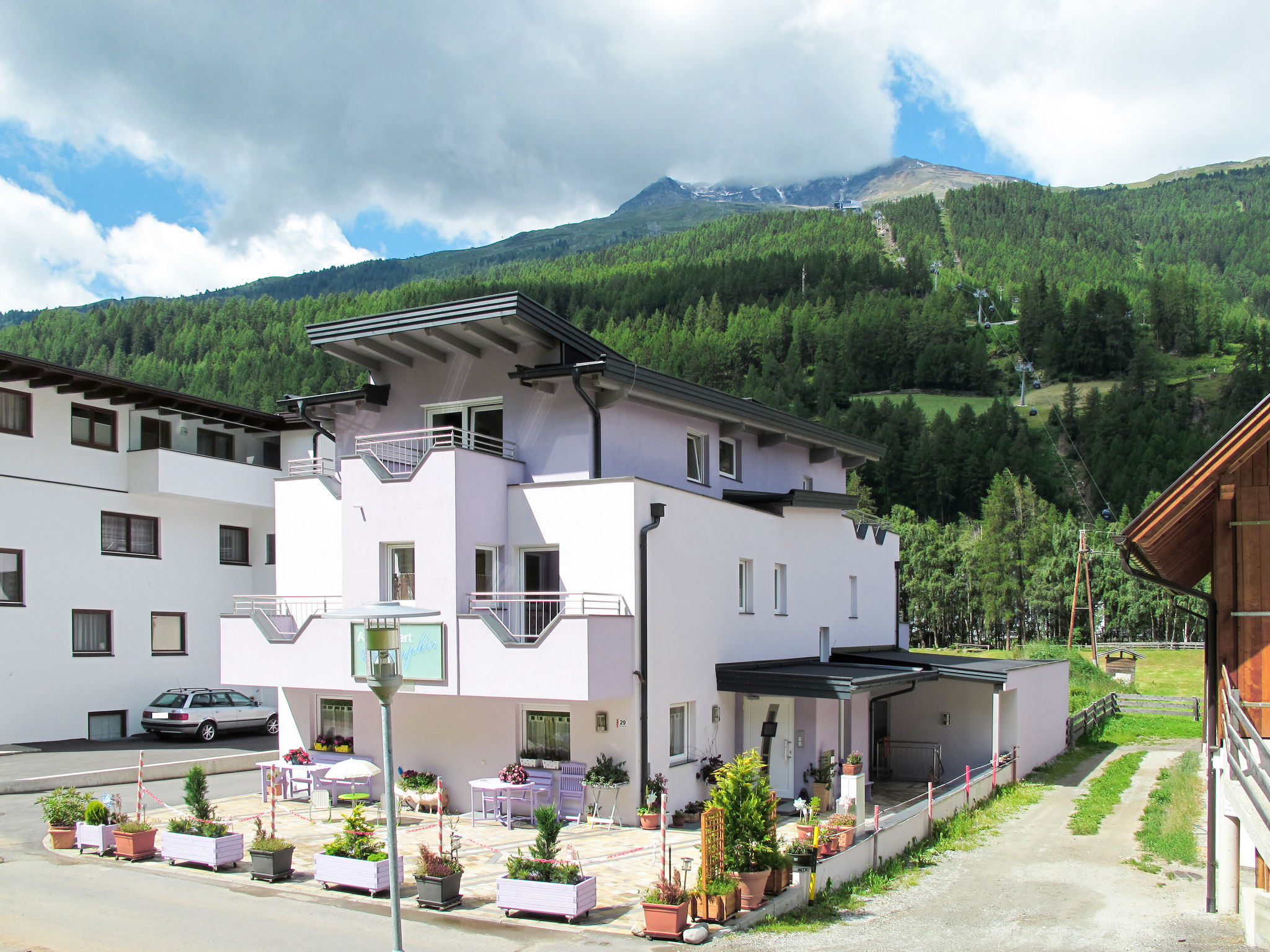Chalet Windau Sölden: Modern Alpine Apartment with Mountain Access and Ski Storage in Austria