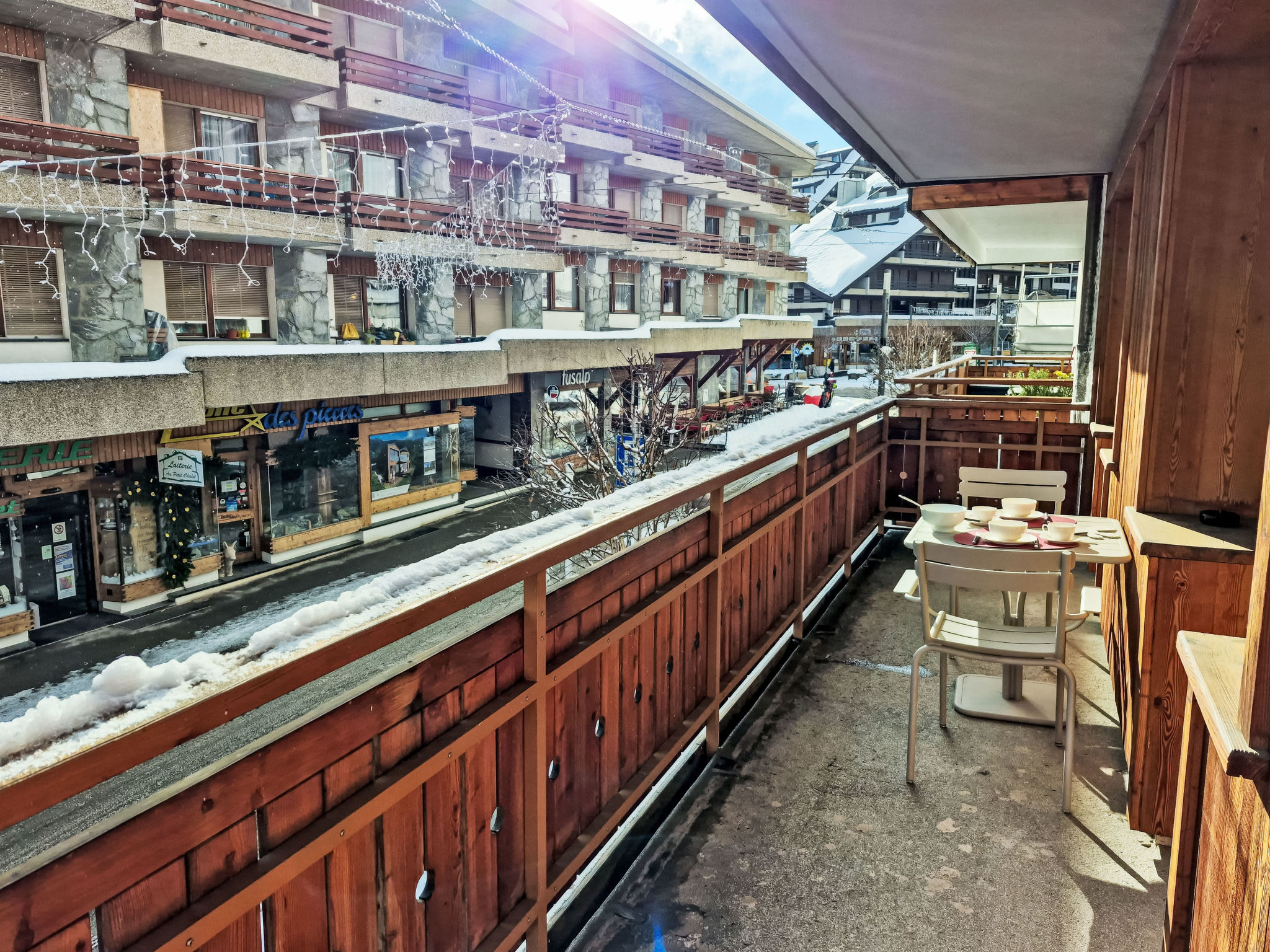 Chalet Ycoor Montana: Elegant 3-Bedroom Alpine Apartment with Mountain Access and Premium Amenities in Montana Switzerland