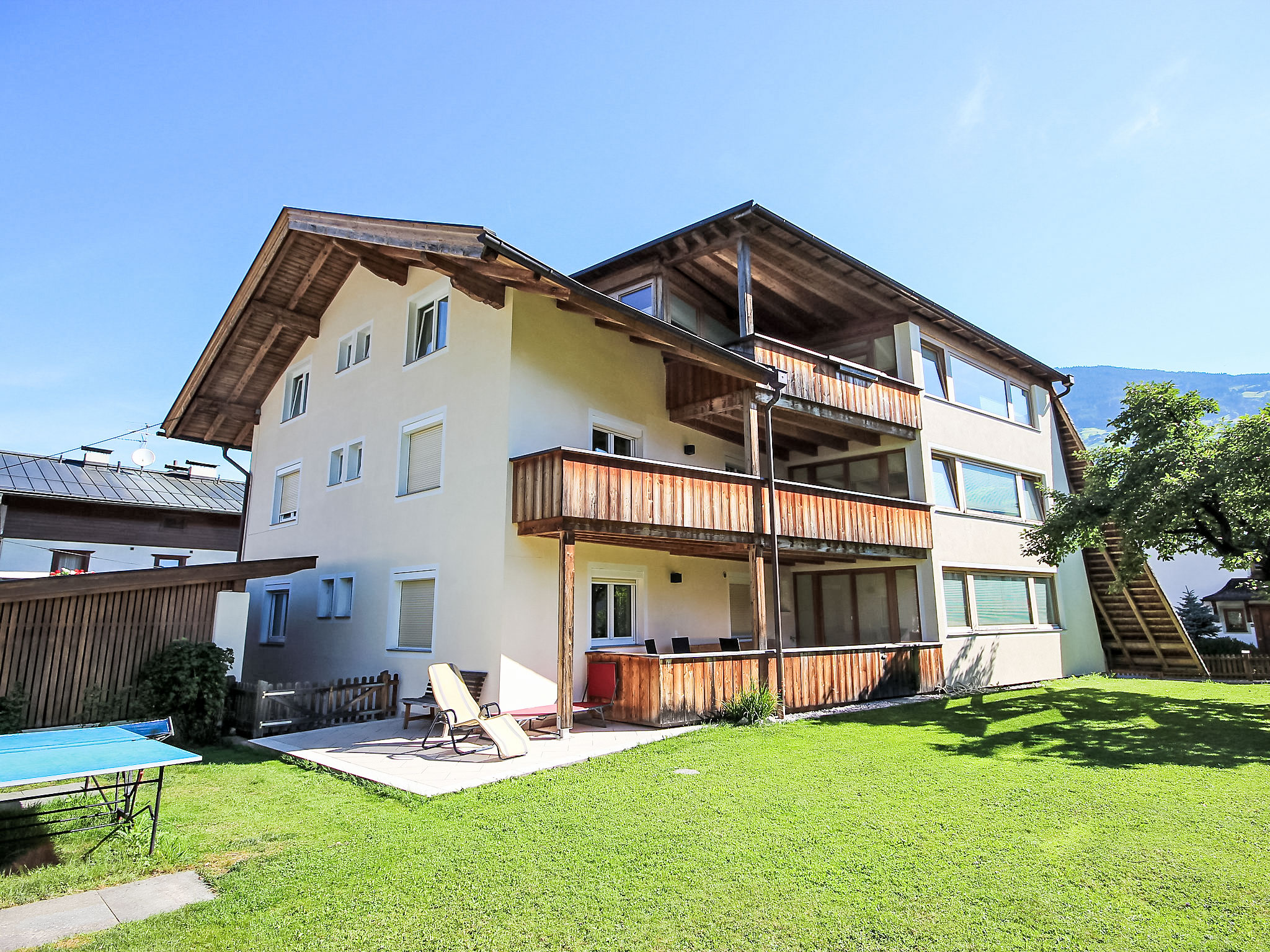 Chalet Zirbelkiefer Kaltenbach: Elegant 4-Bedroom Alpine Apartment with Mountain Views and Ski Access in Tyrol Austria