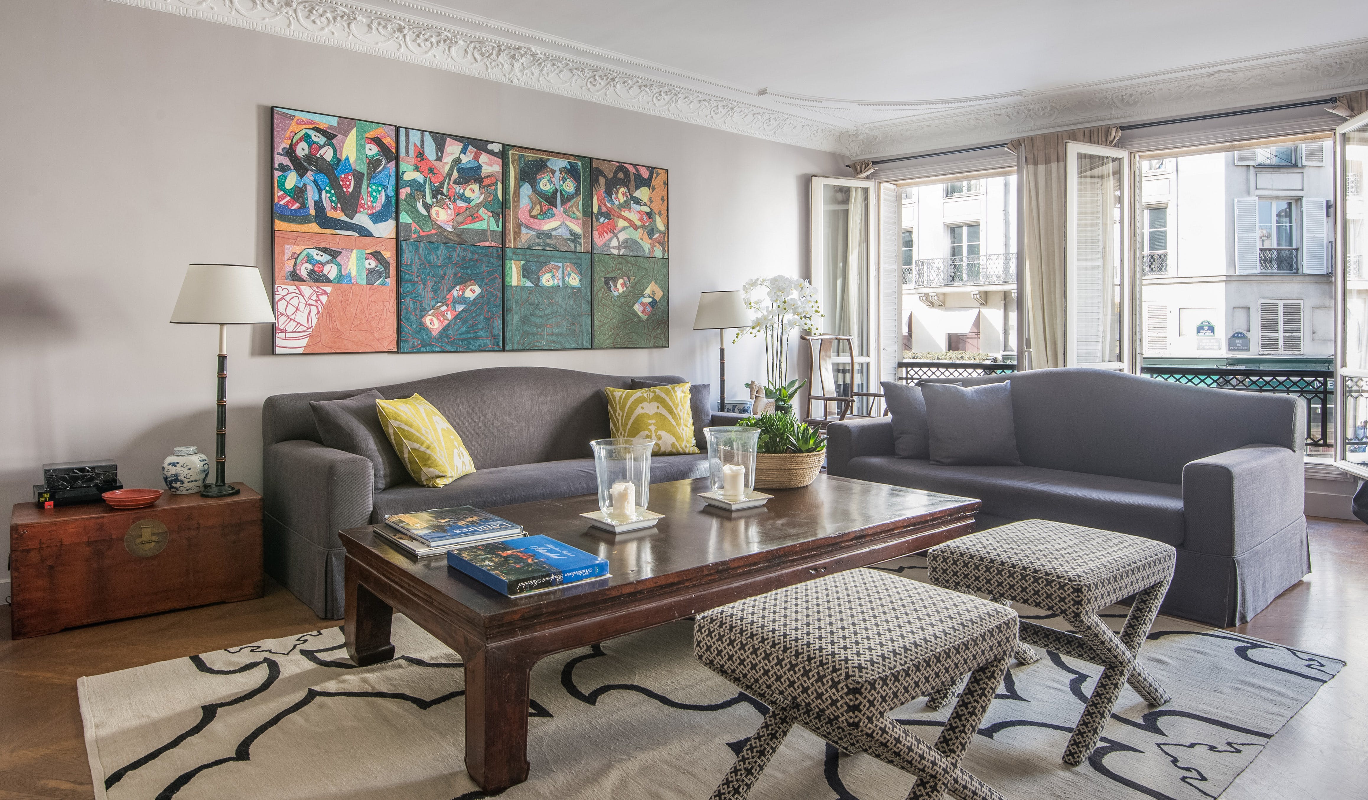 Château Auteuil Monceau: Elegant 2-Bedroom Apartment for Families and Pets, Paris