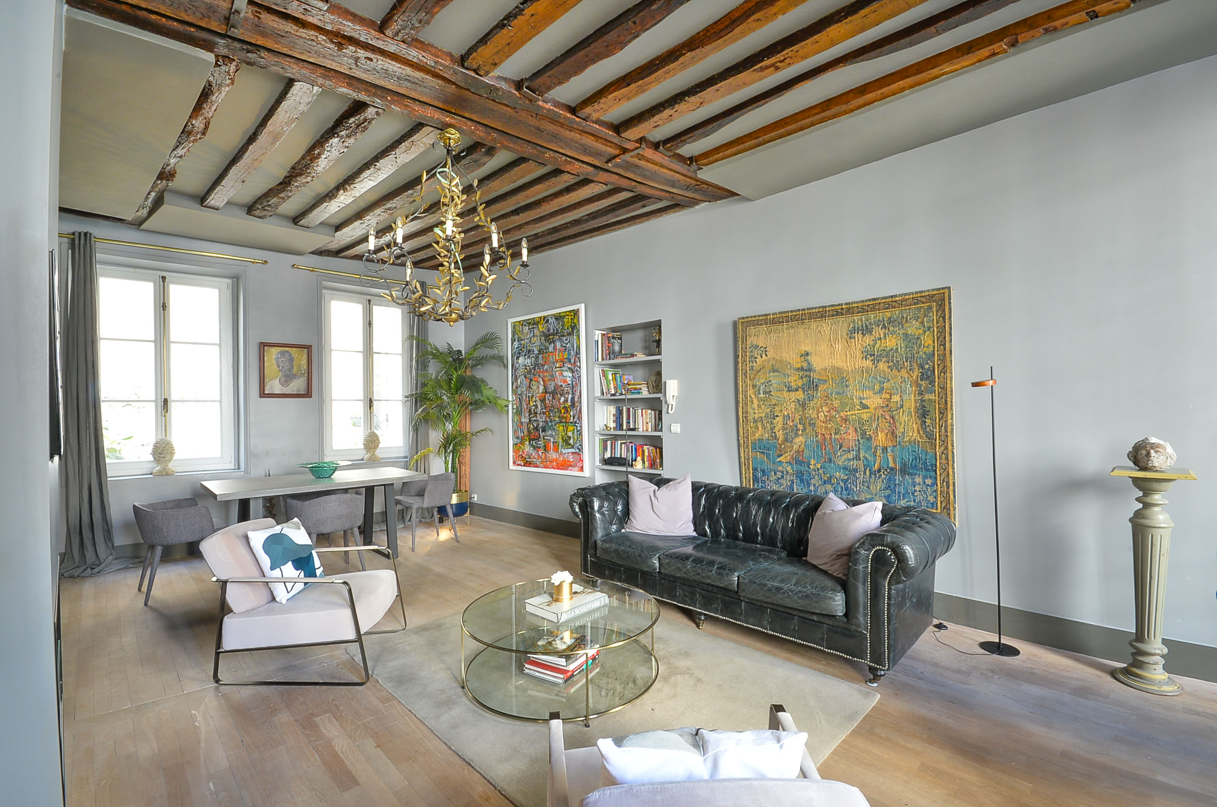Château Beaubourg Marais Le Marais 2: Luxury 2-Bedroom Apartment with Family-Friendly Features in Le Marais, Paris
