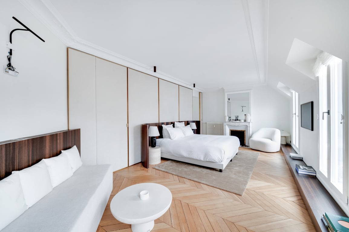 Château Brise Paris Opéra – Madeleine – Grands Magasins: Elegant 1-Bedroom Luxury Apartment with Balcony, Opéra – Madeleine – Grands Magasins