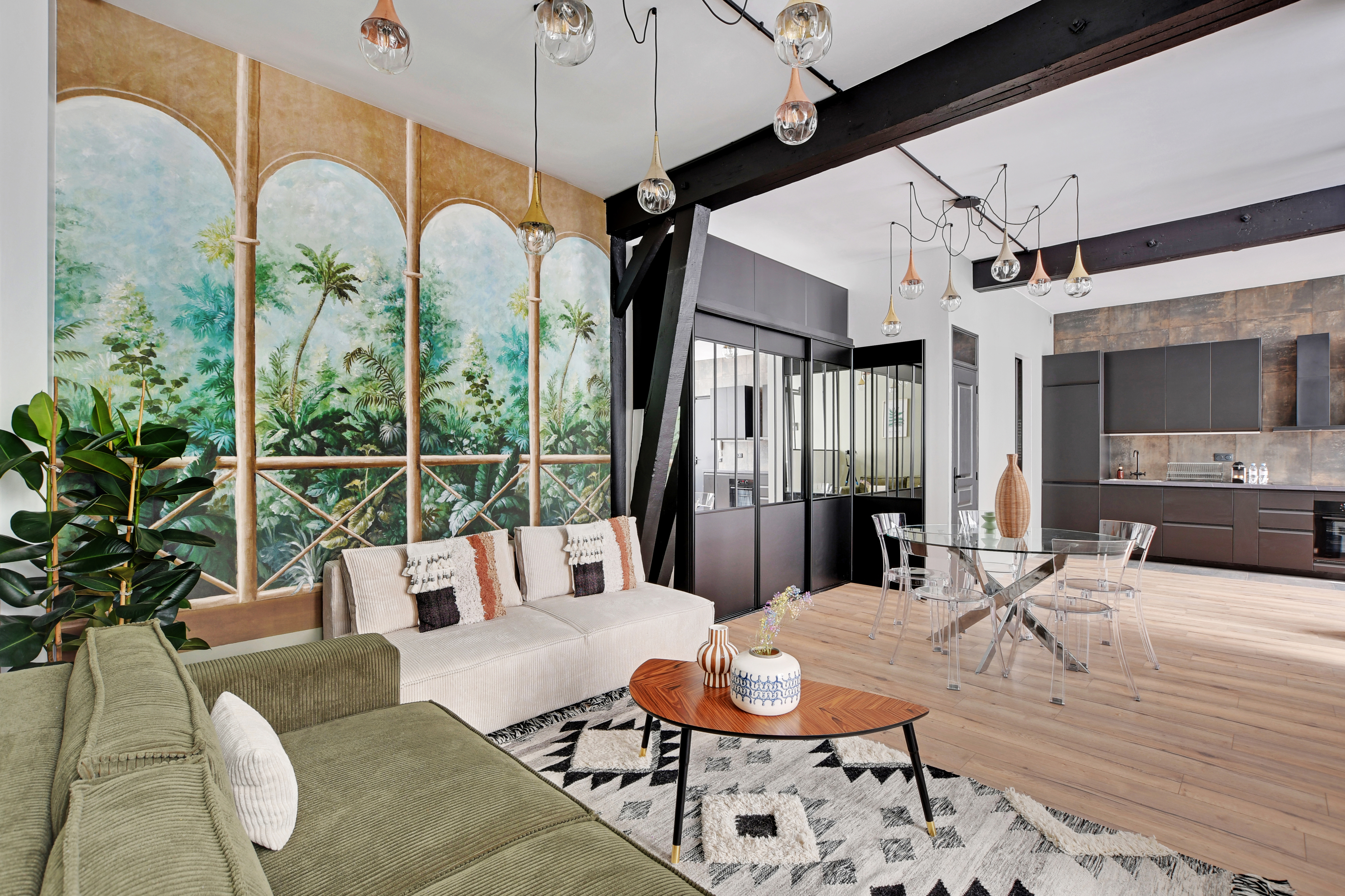 Château Cour Saint-Bernard: Elegant 2-Bedroom Apartment with Family-Friendly Features, Paris