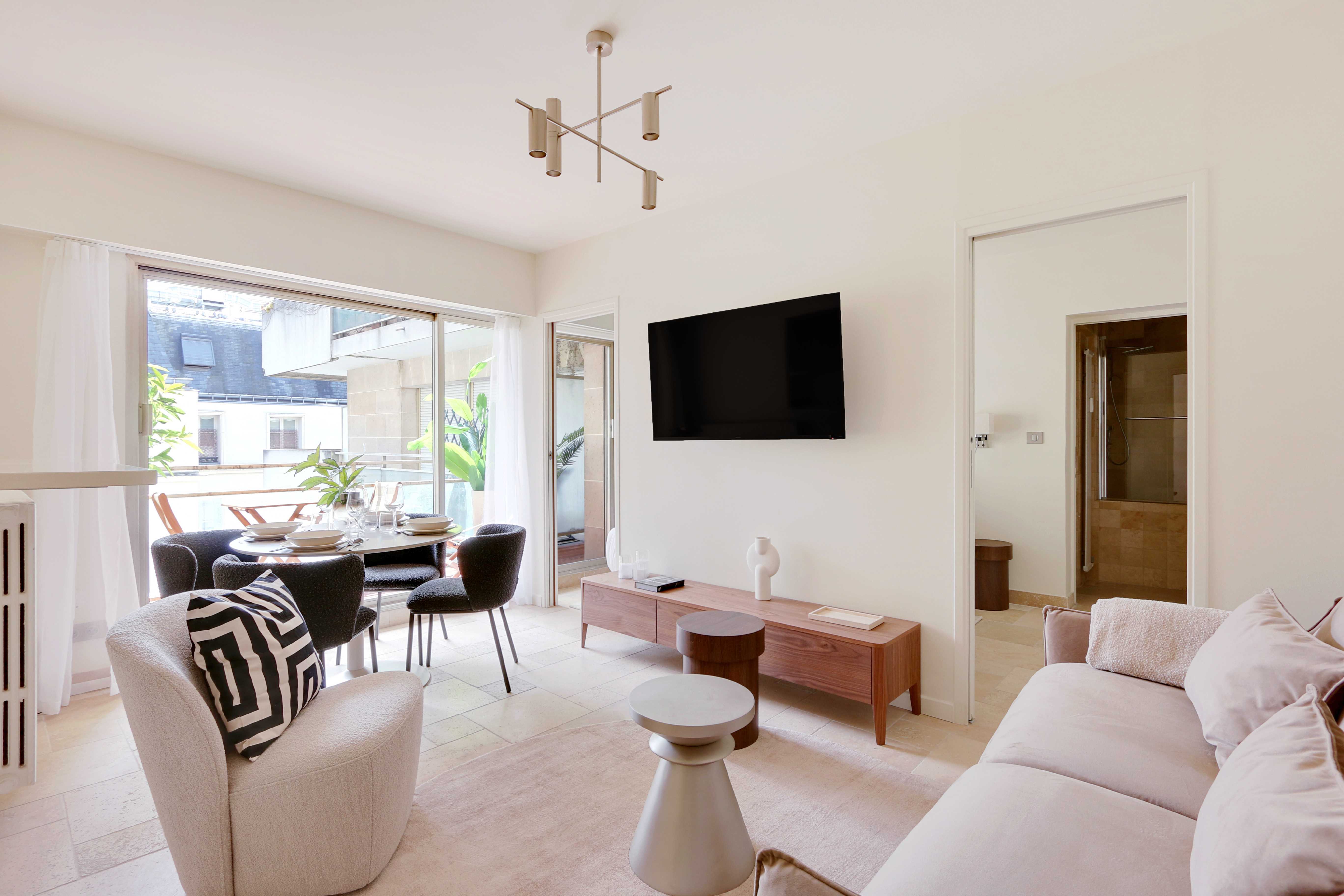 Château Écureuil Le Marais: Chic 1-Bedroom Apartment with Air Conditioning in Le Marais, Paris