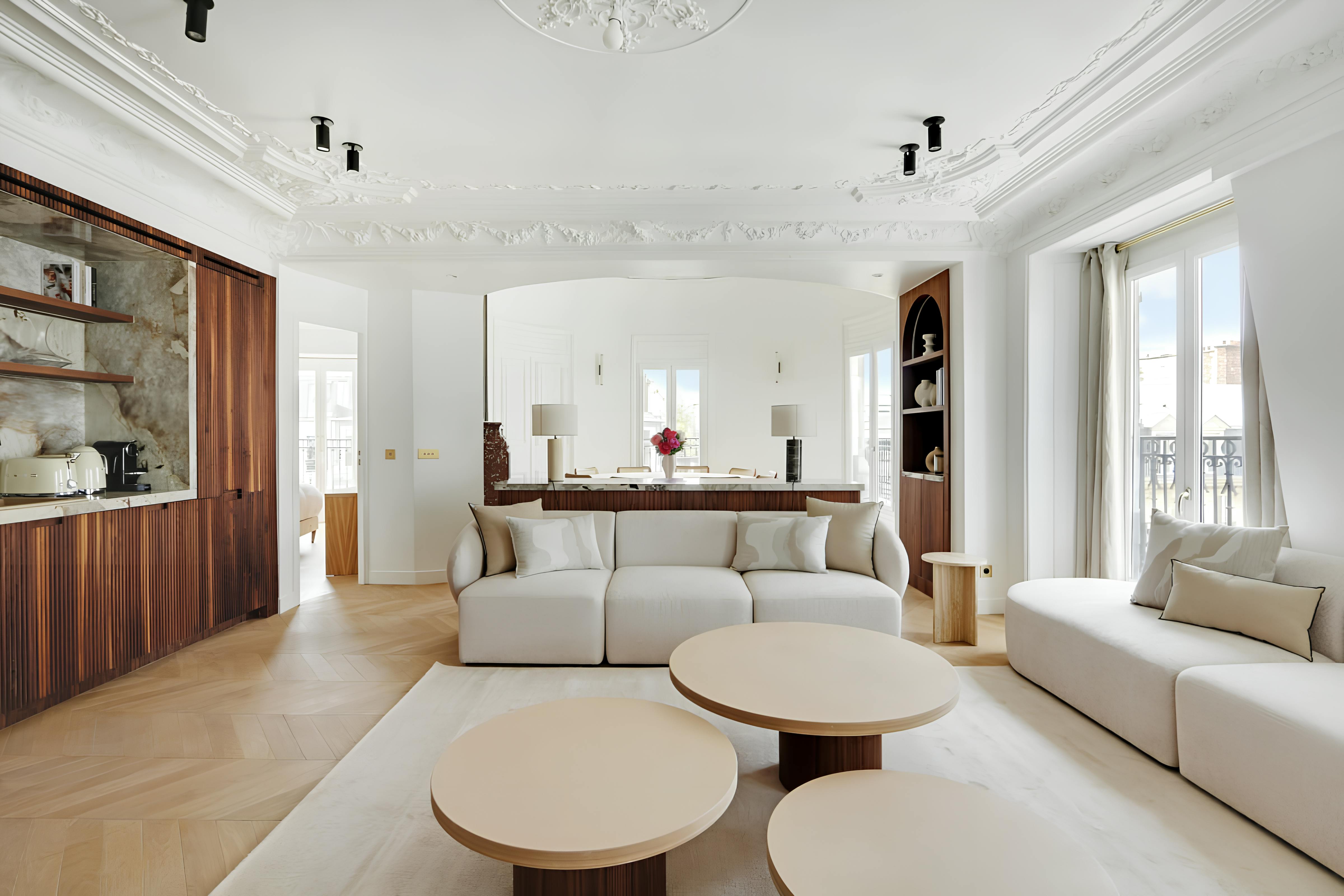 Château Haussmannien Paris Opéra – Madeleine – Grands Magasins 4: Spacious 5-Bedroom Luxury Apartment with Eiffel Tower Views, Paris