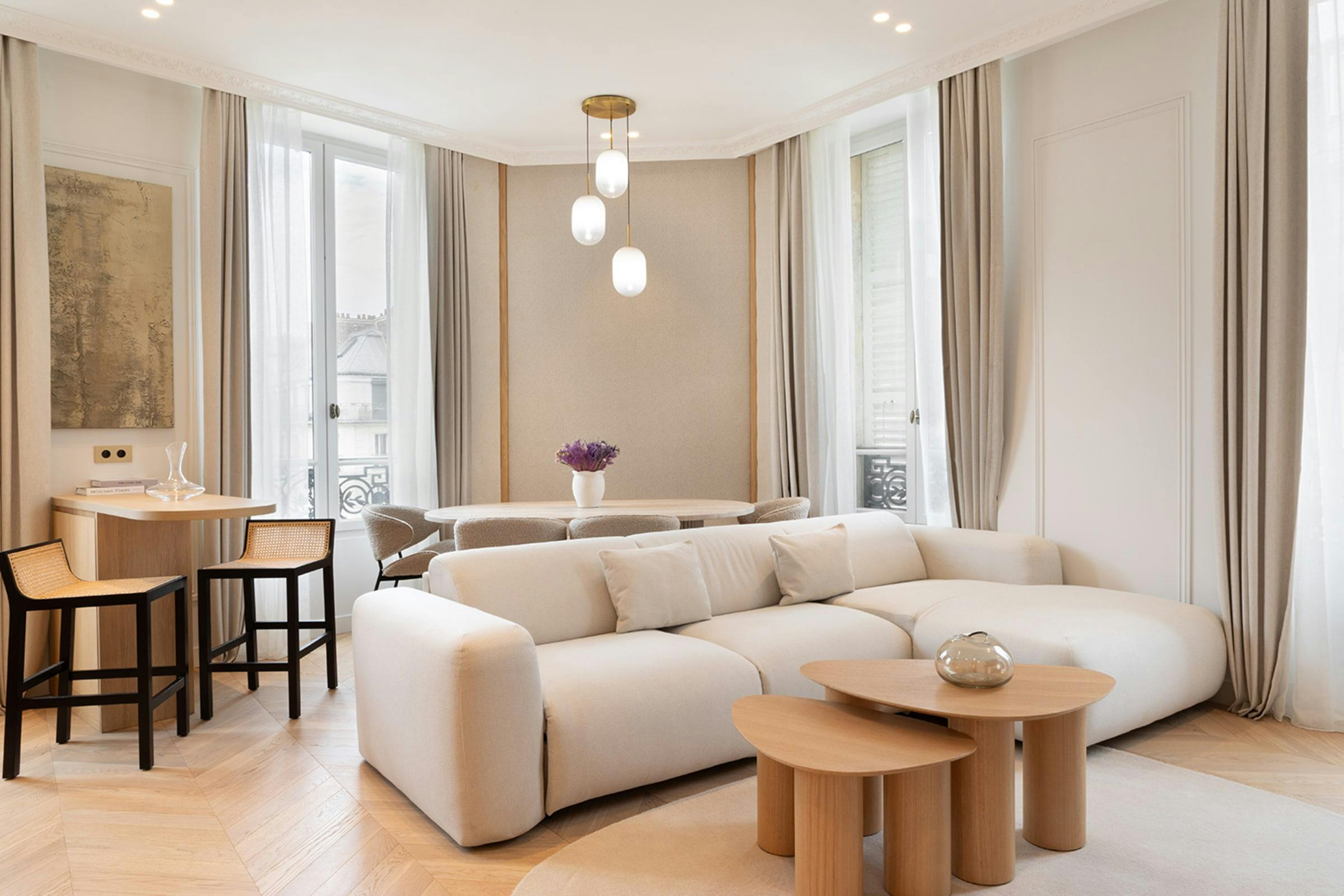 Château Léon Madeleine: Elegant 3-Bedroom Apartment with En-Suite Bathrooms, Opéra – Madeleine