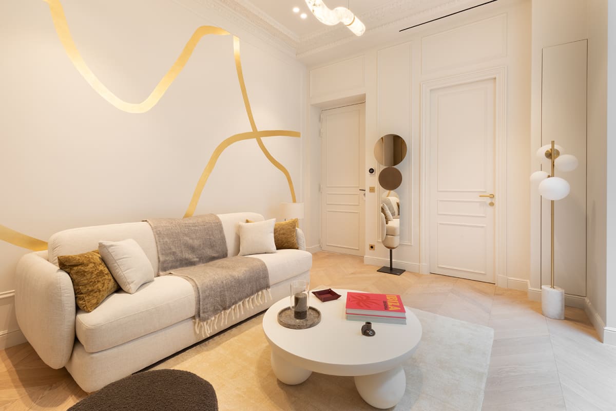 Château Lutèce Paris Île de la Cité: Elegant 2-Bedroom Townhouse with Air-Con, Île de la Cité