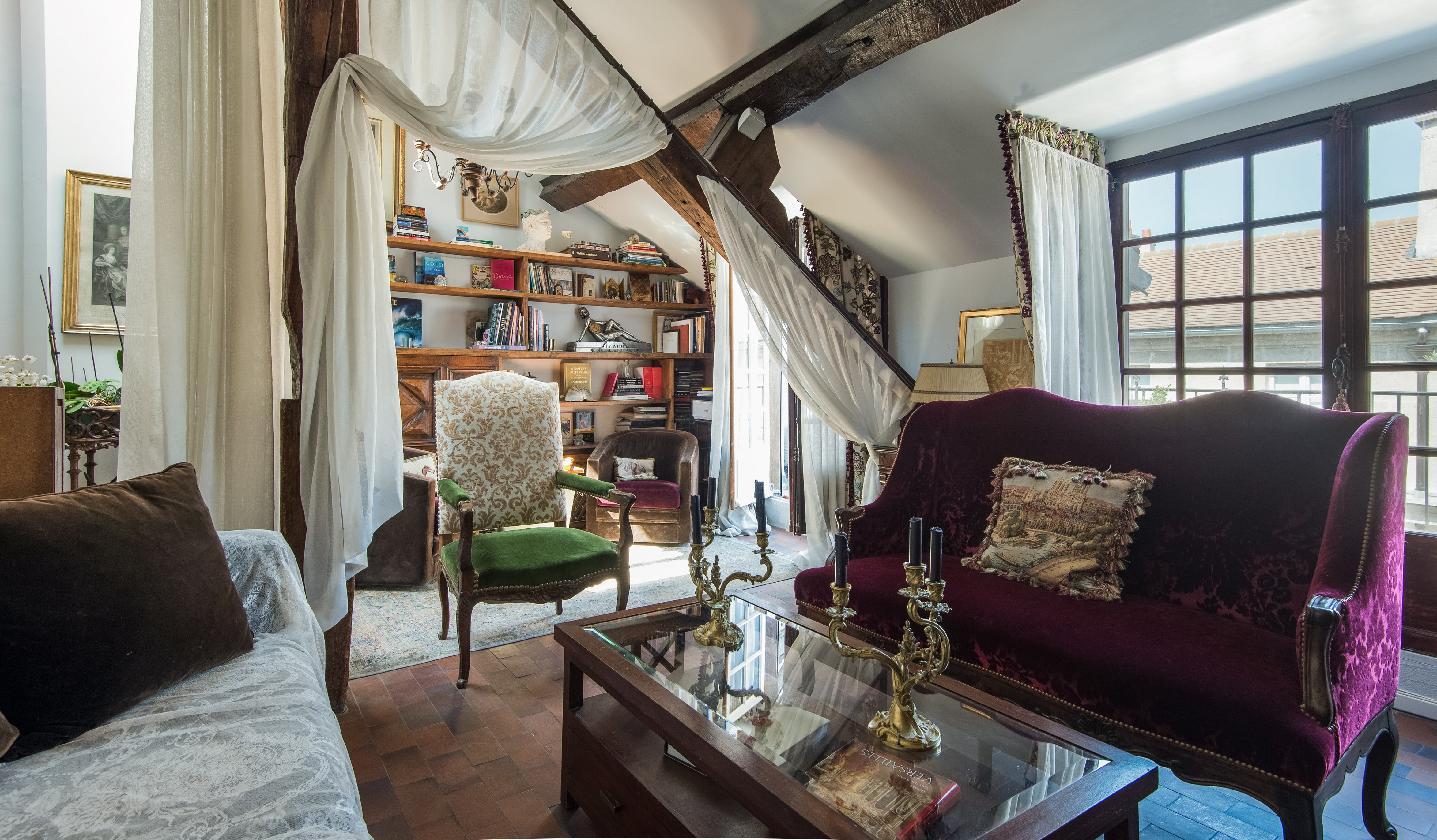 Château Lutèce Paris Île Saint Louis: Elegant 1-Bedroom Apartment with Historic Charm, Île Saint Louis