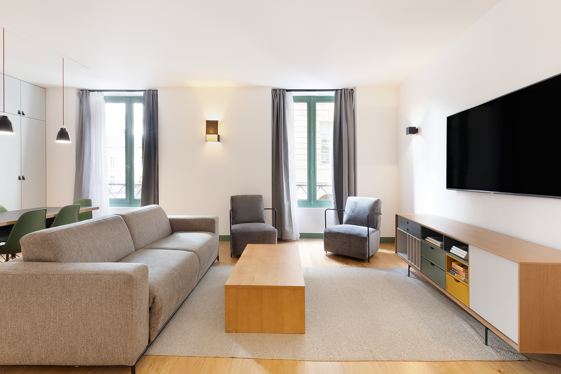 Château Luxembourg Saint Germain: Elegant 4-Bedroom Apartment with En-Suites, Saint Germain des Prés