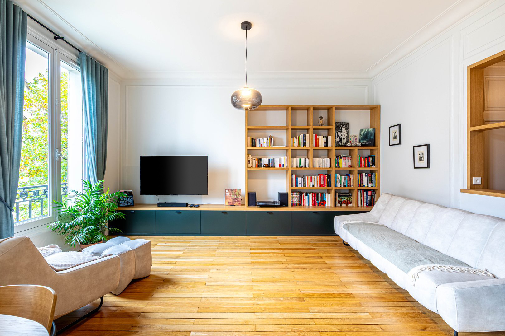 Château Meudon Issy: Charming 3-Bedroom Family Villa Rental with Remote Work Facilities, Issy-Les-Moulineaux