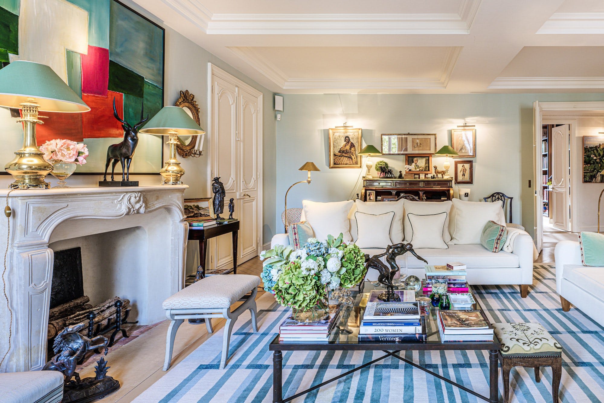 Château Mistral Saint-Germain: Elegant 3-Bedroom Apartment with Spacious Interiors, Saint Germain des Prés – Odéon