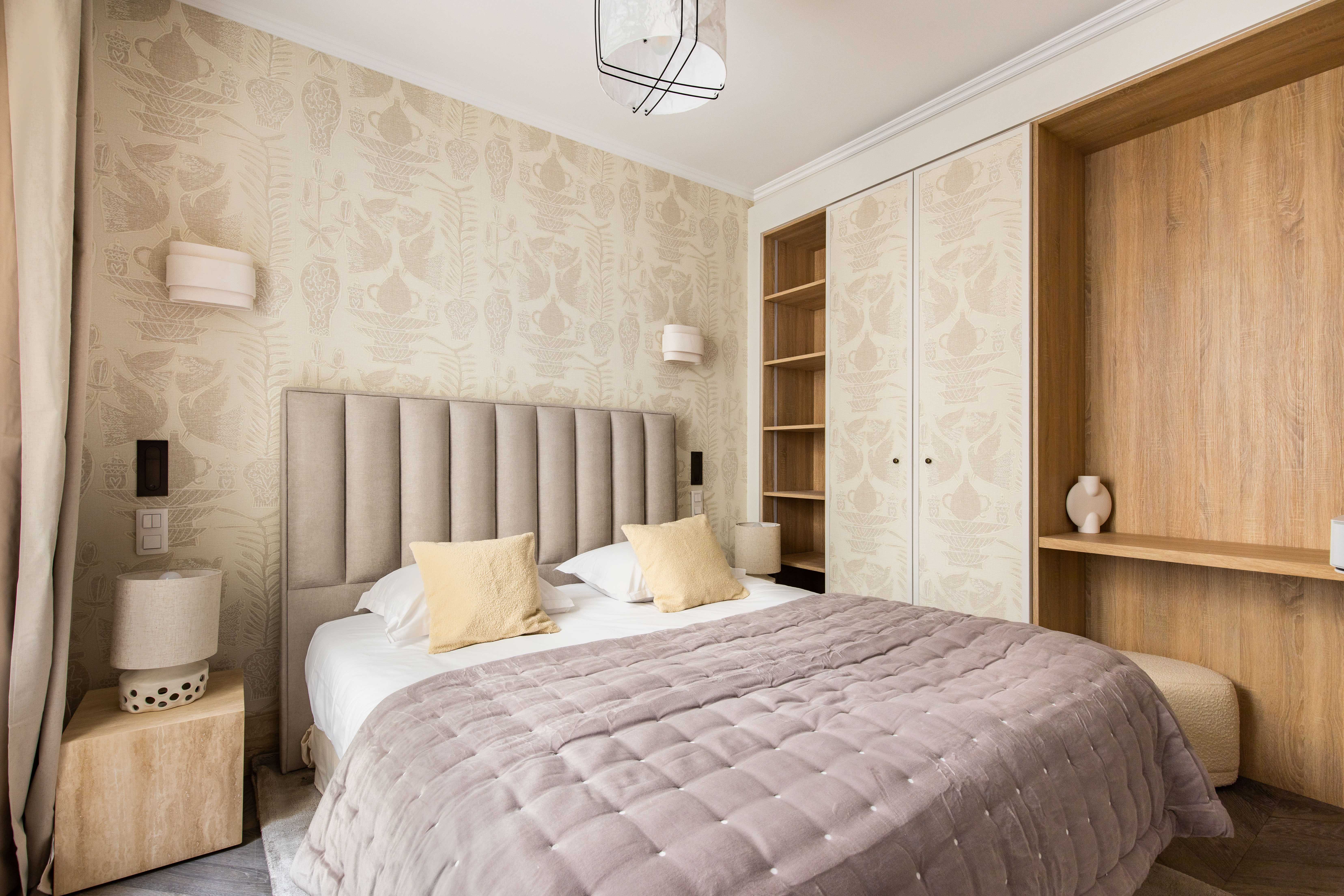 Château Palais Louvre: Luxury 1-Bedroom Villa with Air Conditioning in Louvre Palais Royal