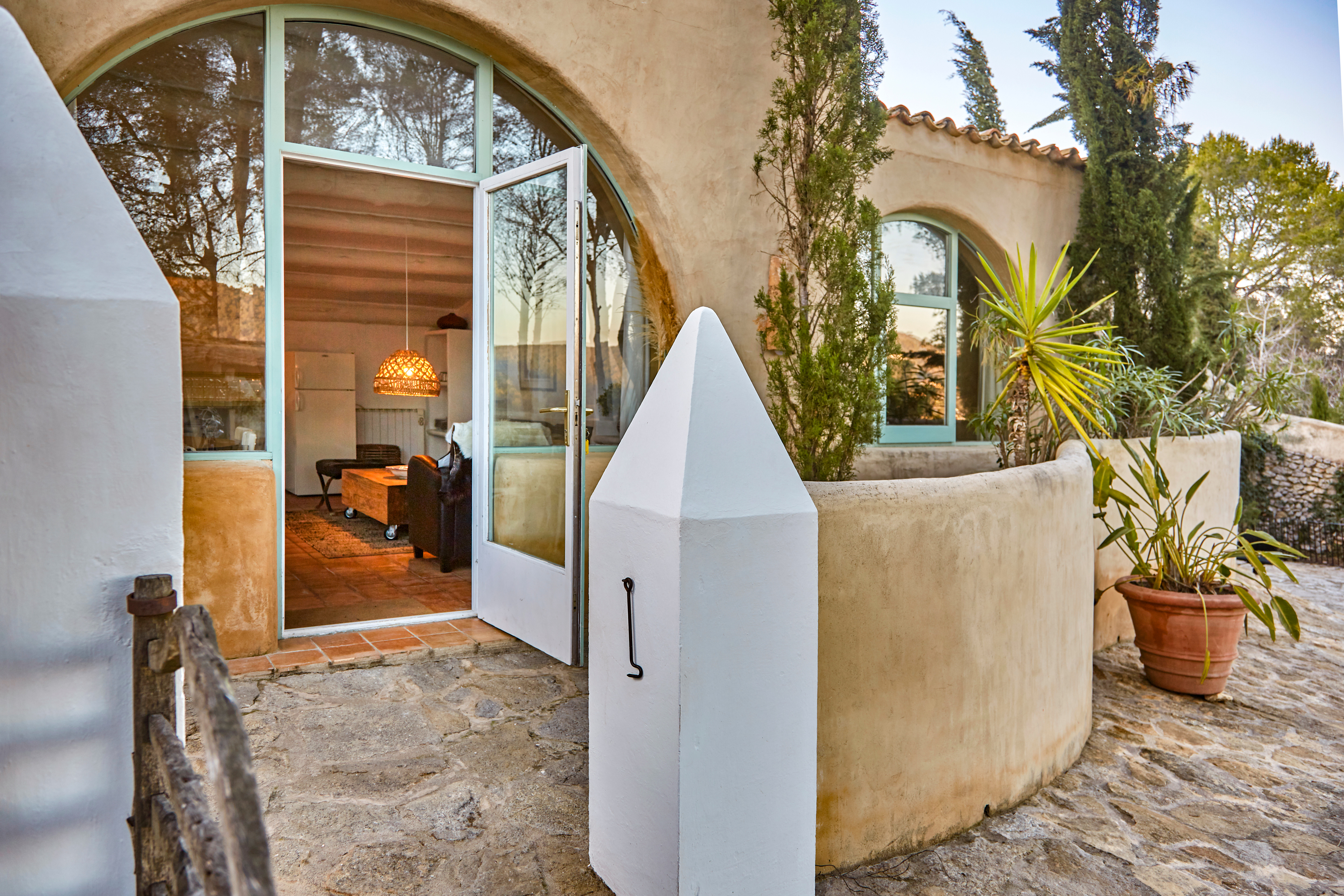 Finca Garraf Barcelona Catalonia: Elegant 2-Bedroom Apartment with Seaviews and Pool, Barcelona