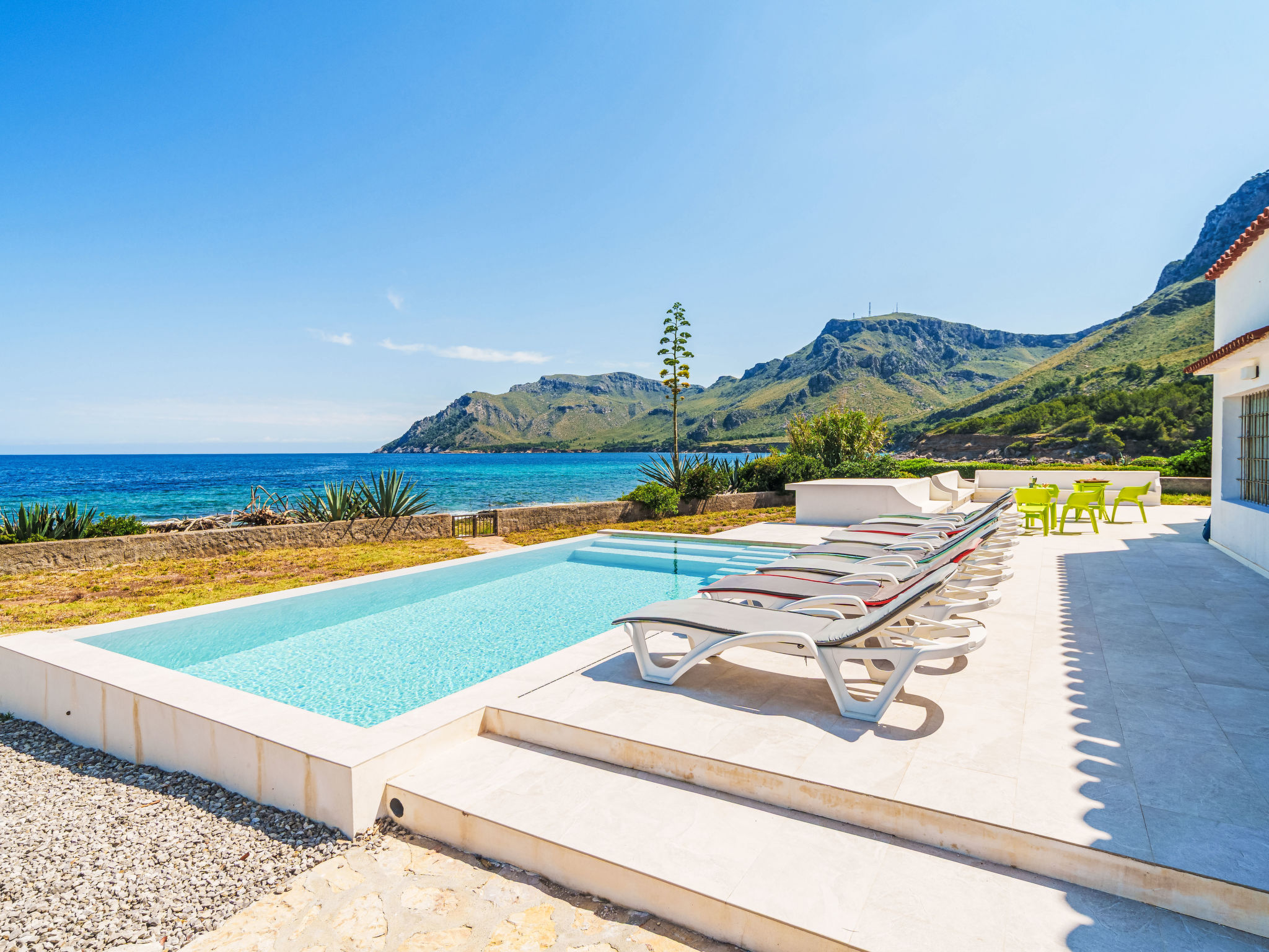 Finca Talaiola Colònia: Spectacular 4-Bedroom Beachfront Villa with Private Pool and Panoramic Sea Views in Mallorca