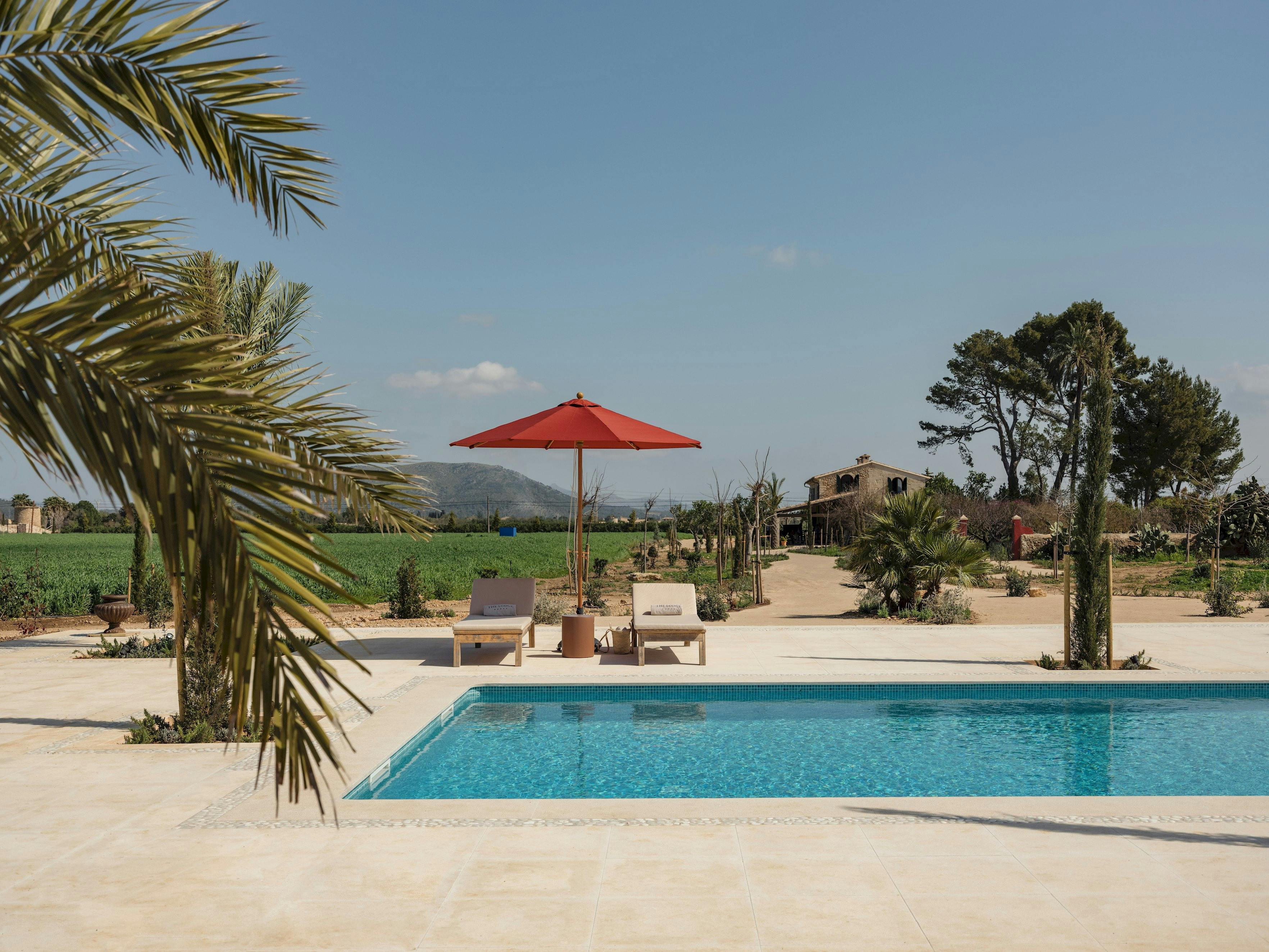 Finca Tramuntana Sa-Pobla: Luxury 6-Bedroom Villa with Pool, Mallorca