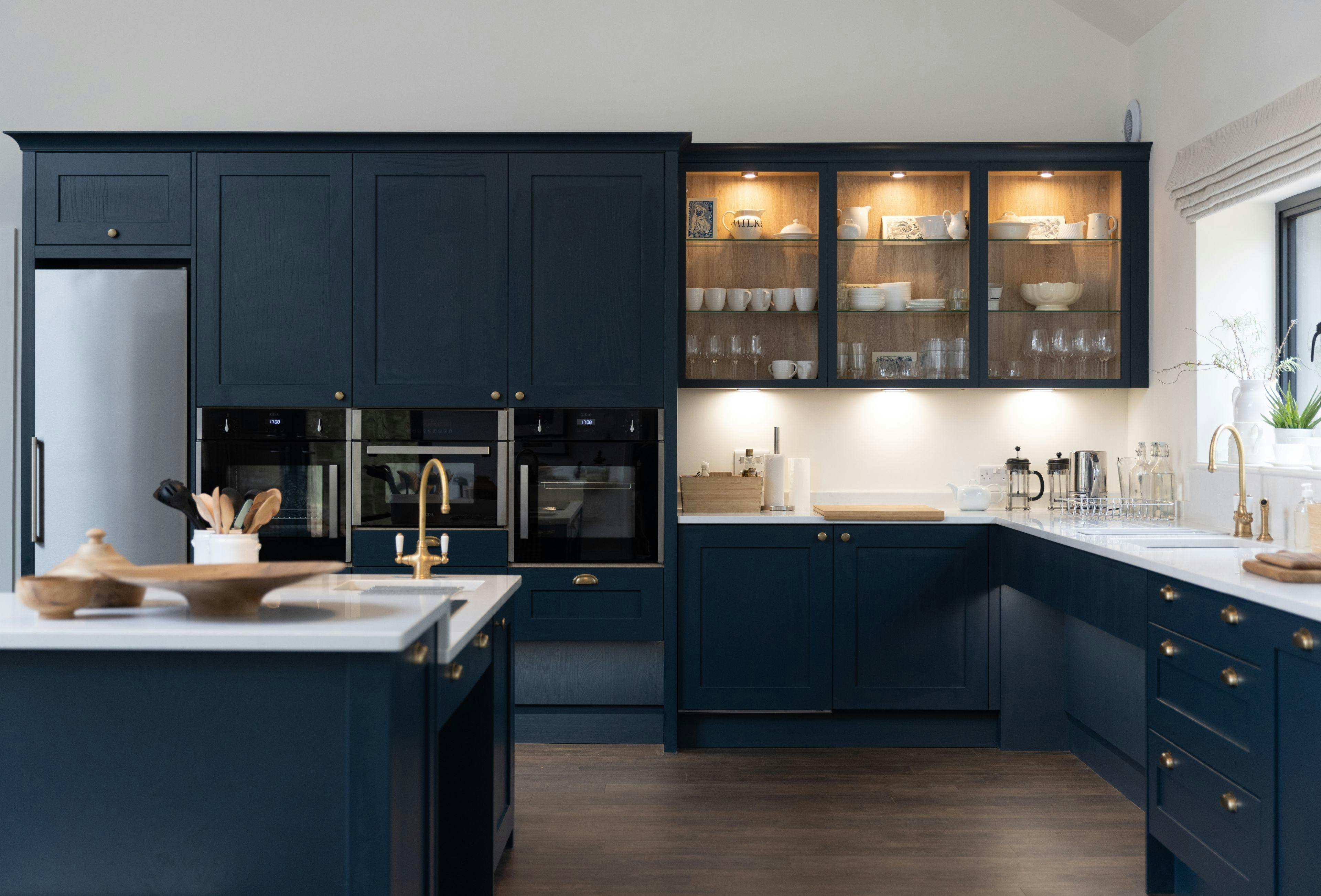 Hall Brampton Northampton: Spacious 5-Bedroom Luxury House Rental with Countryside Views, Northamptonshire