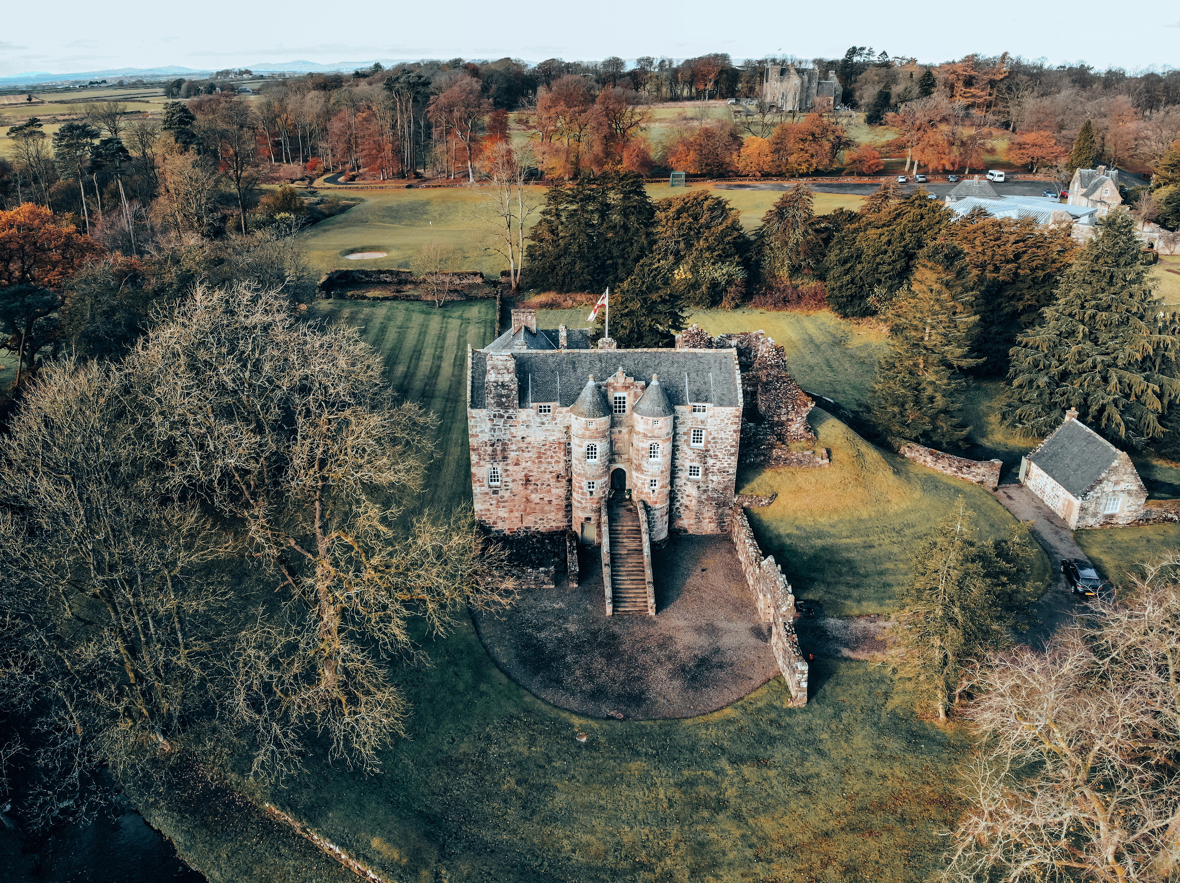 Hall Loudoun EastAyrshire: Historic 4-Bedroom Castle Perfect for Families, East Ayrshire