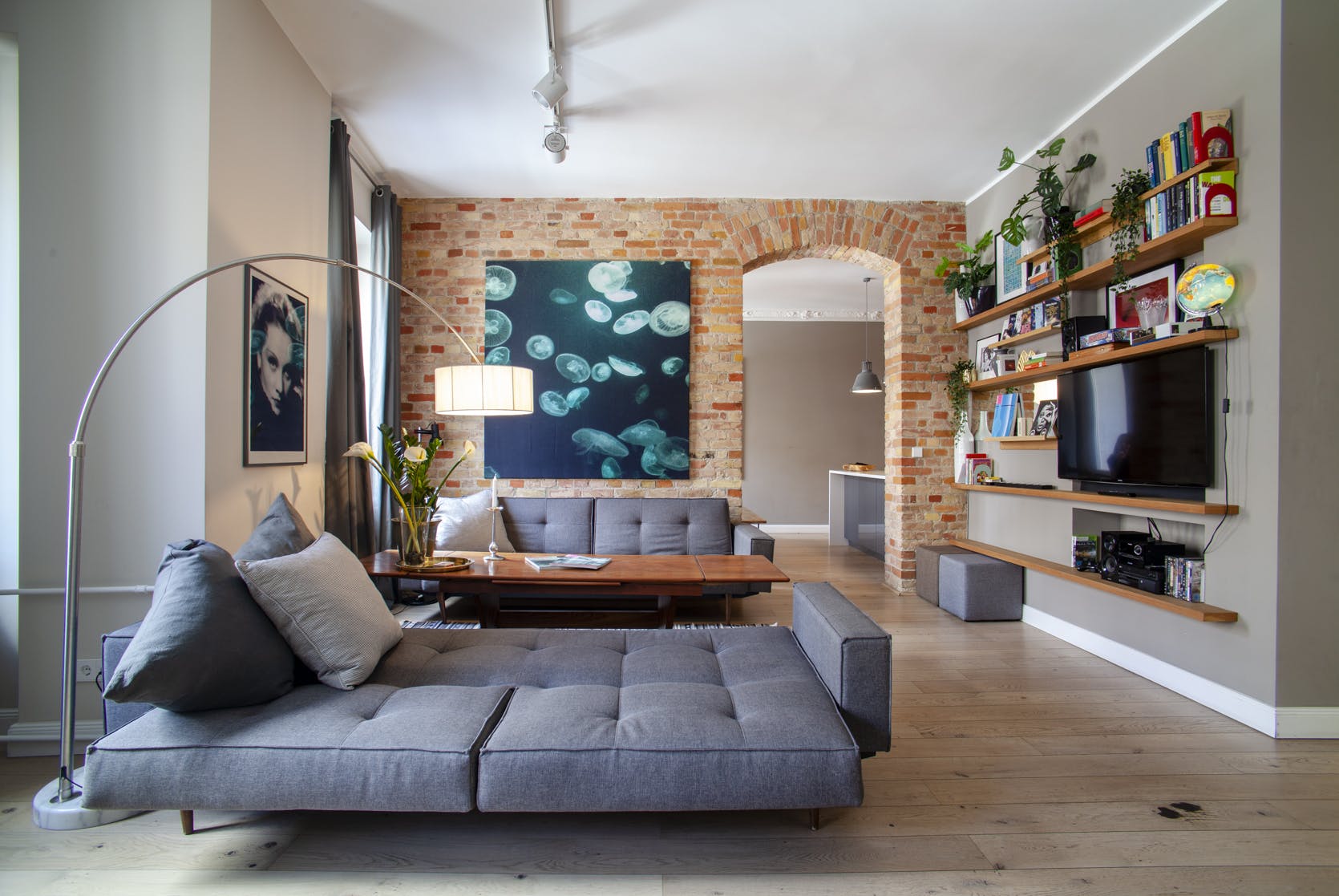 Haus Engel Neukölln: Chic 5-Bedroom Apartment with Balcony, Neukölln, Berlin