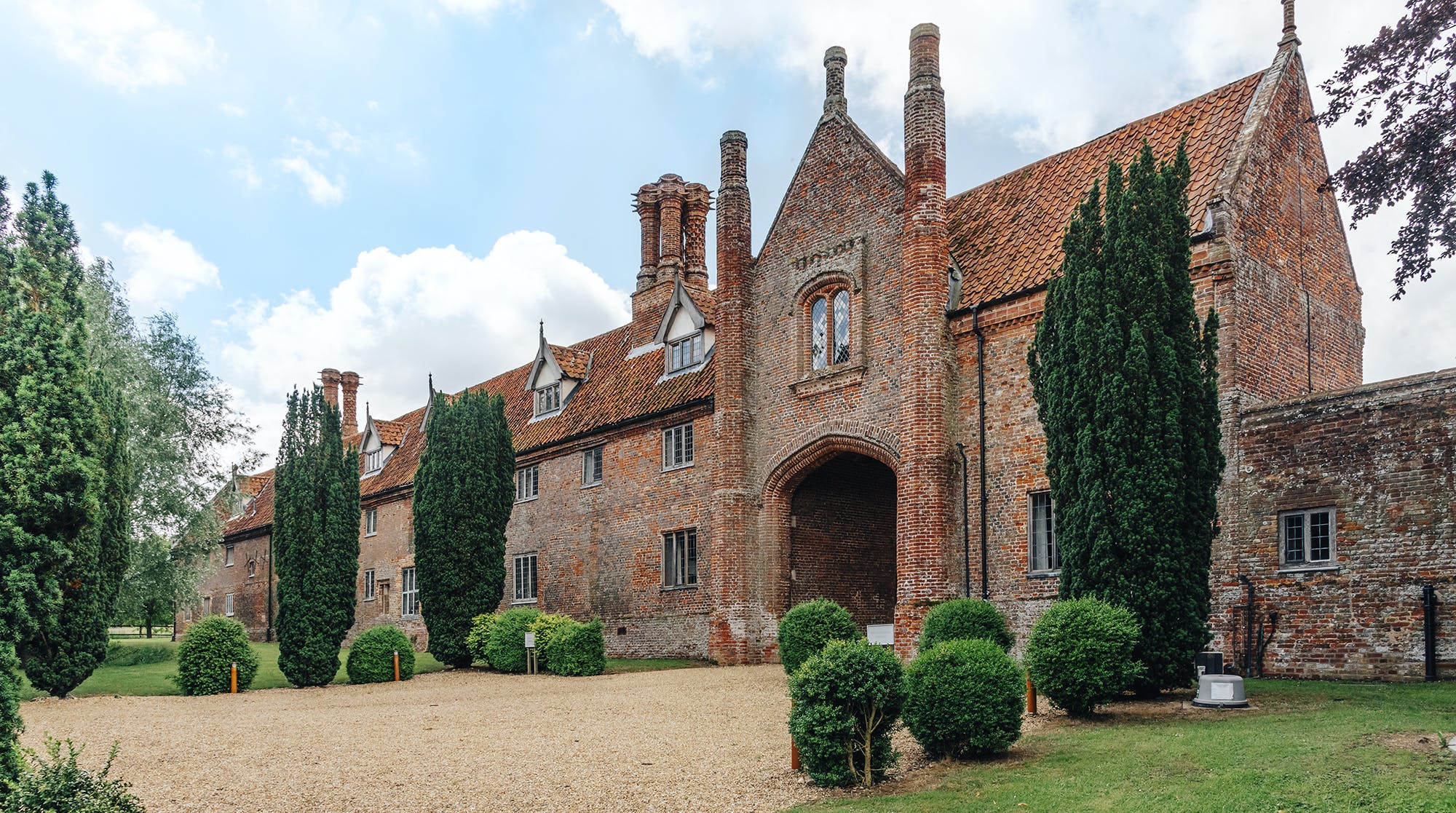 Hobart Hall: 10-Bedroom Luxury Villa with Historic Charm, The Broads