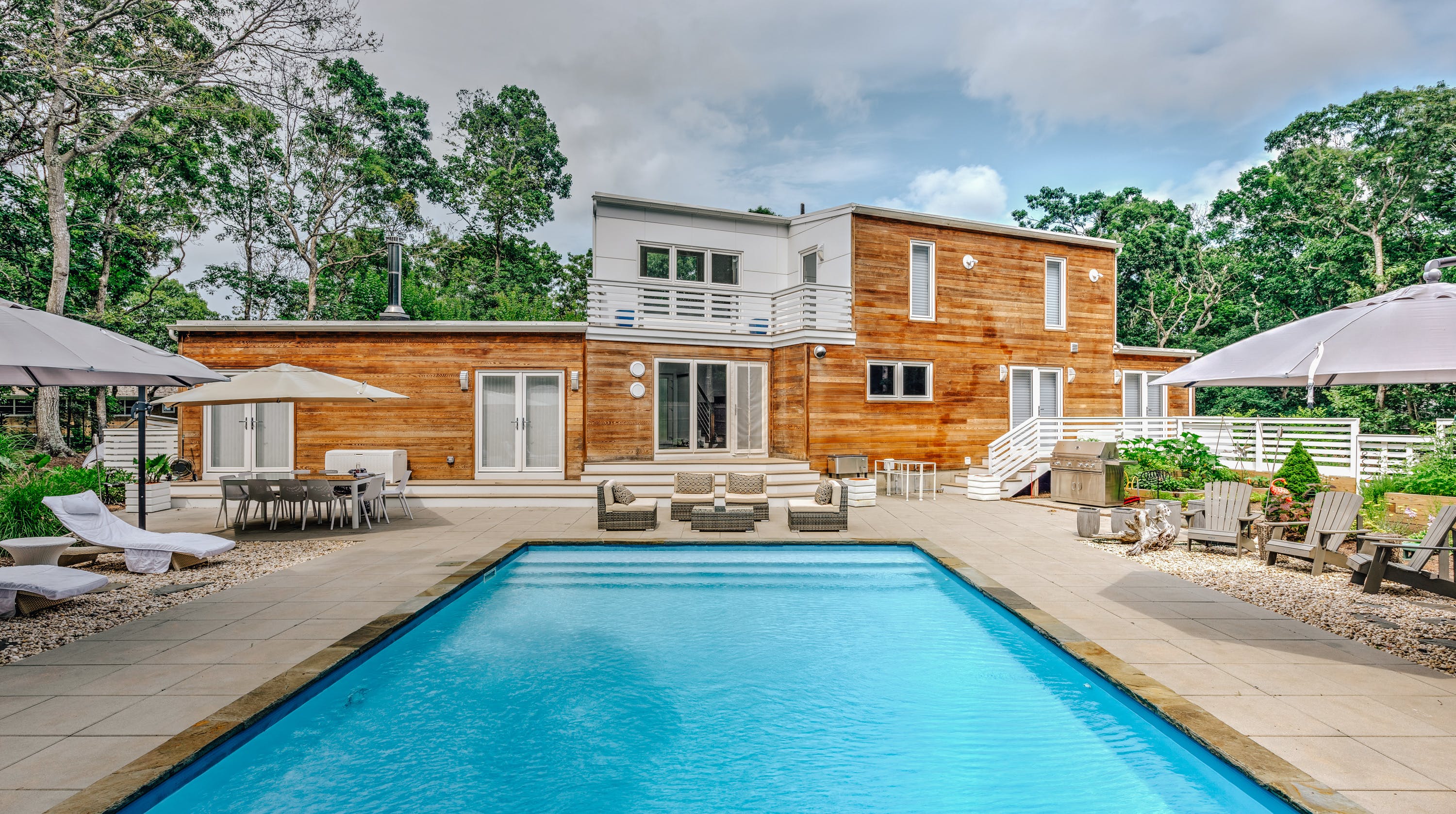 House Accabonac East Hampton: Luxury 3-Bedroom House with Pool and Beach Access, East Hampton