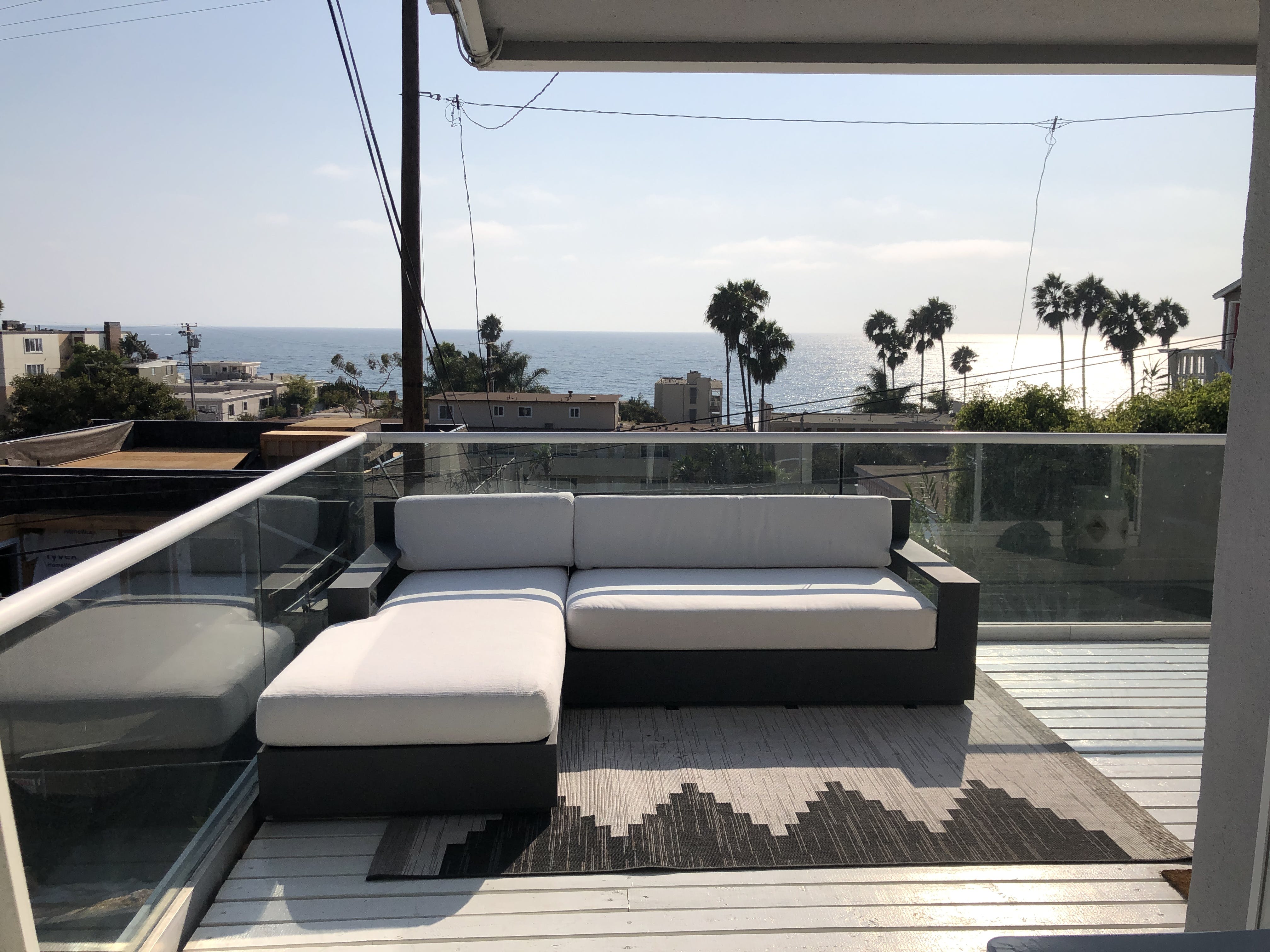 House Archipelago Laguna: Luxury 3-Bedroom Villa with Seaviews and BBQ, Laguna Beach