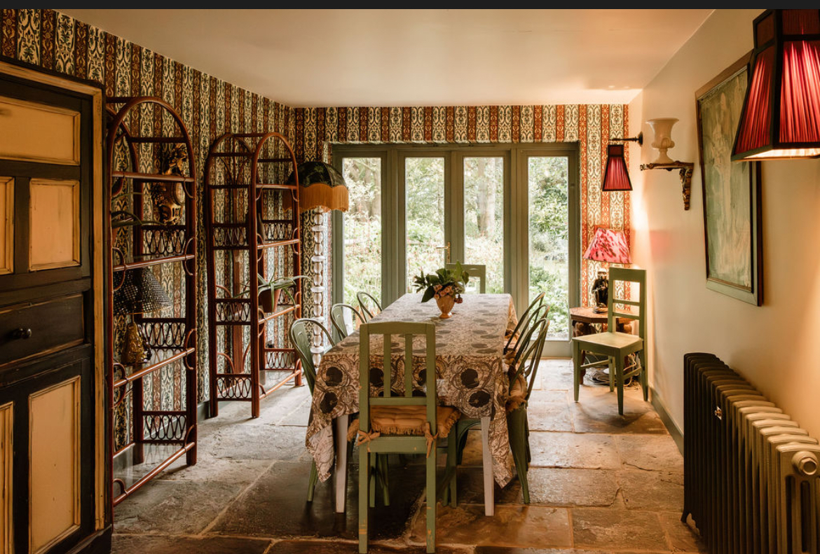 House Avalon Ash: Spacious 4-Bedroom Luxury House with Hot Tub and Sauna, Somerset