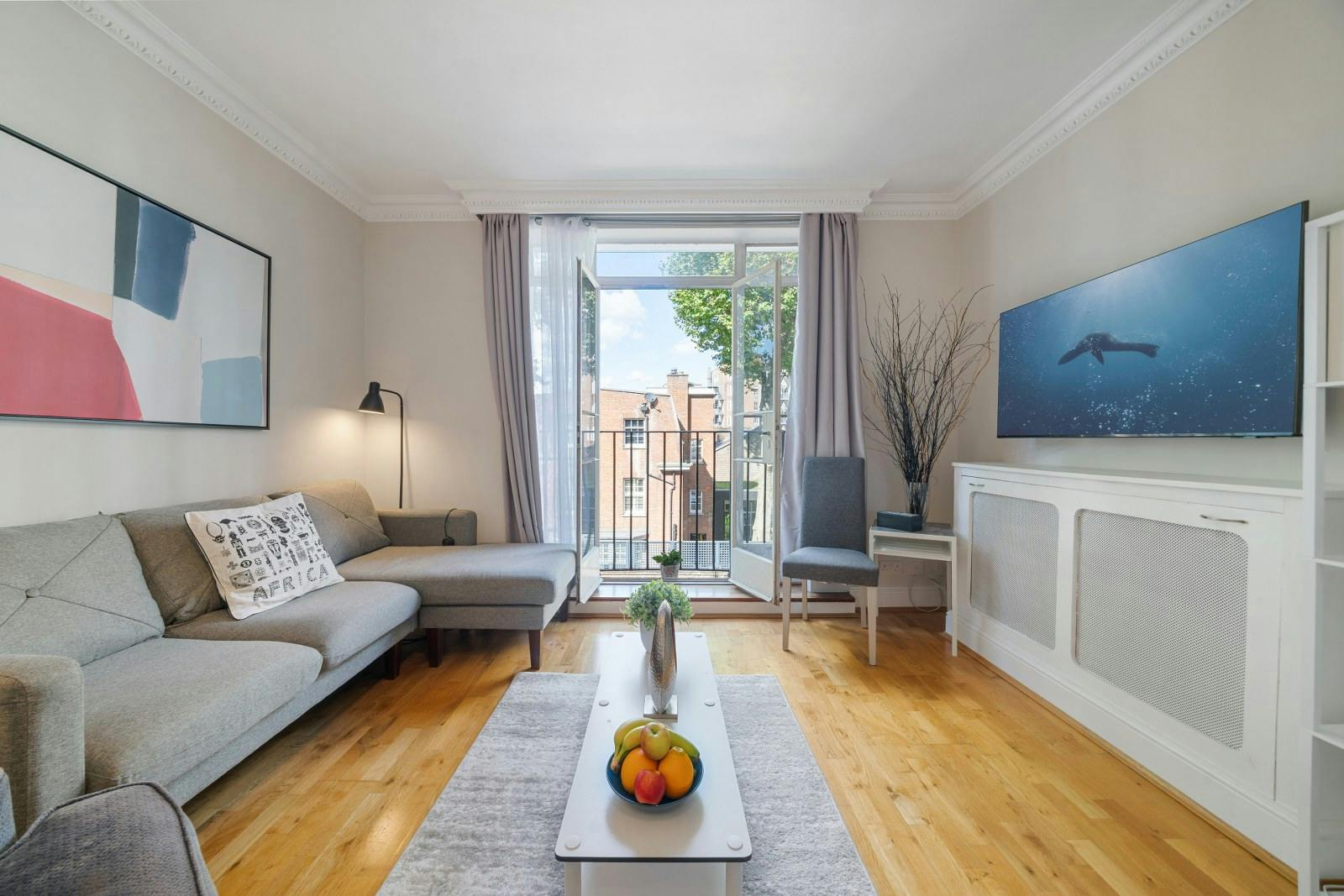 House Blomfield Bayswater: Charming 3-Bedroom Townhouse with Juliet Balcony, Bayswater