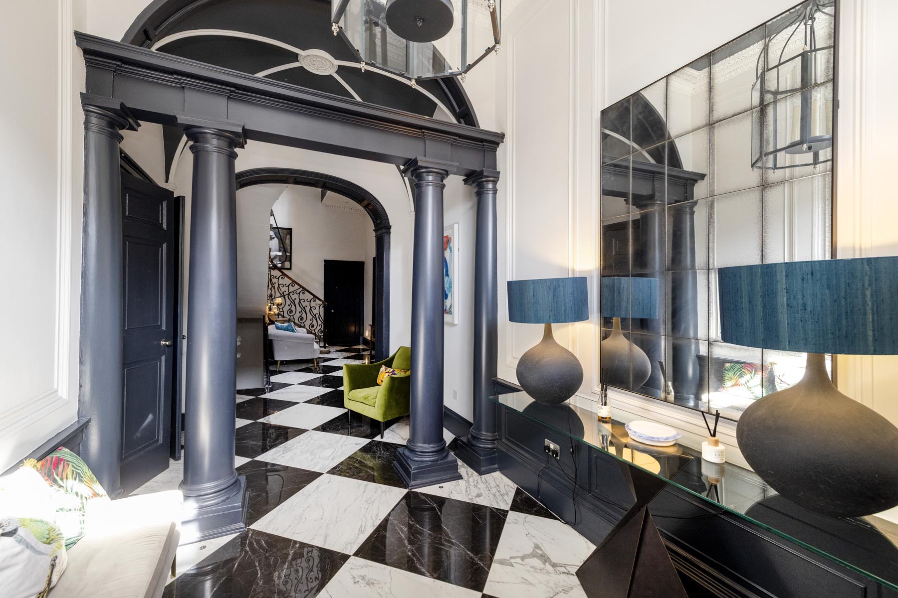 House Calton Edinburgh: Luxurious 4-Bedroom Townhouse with Private Garden, Edinburgh