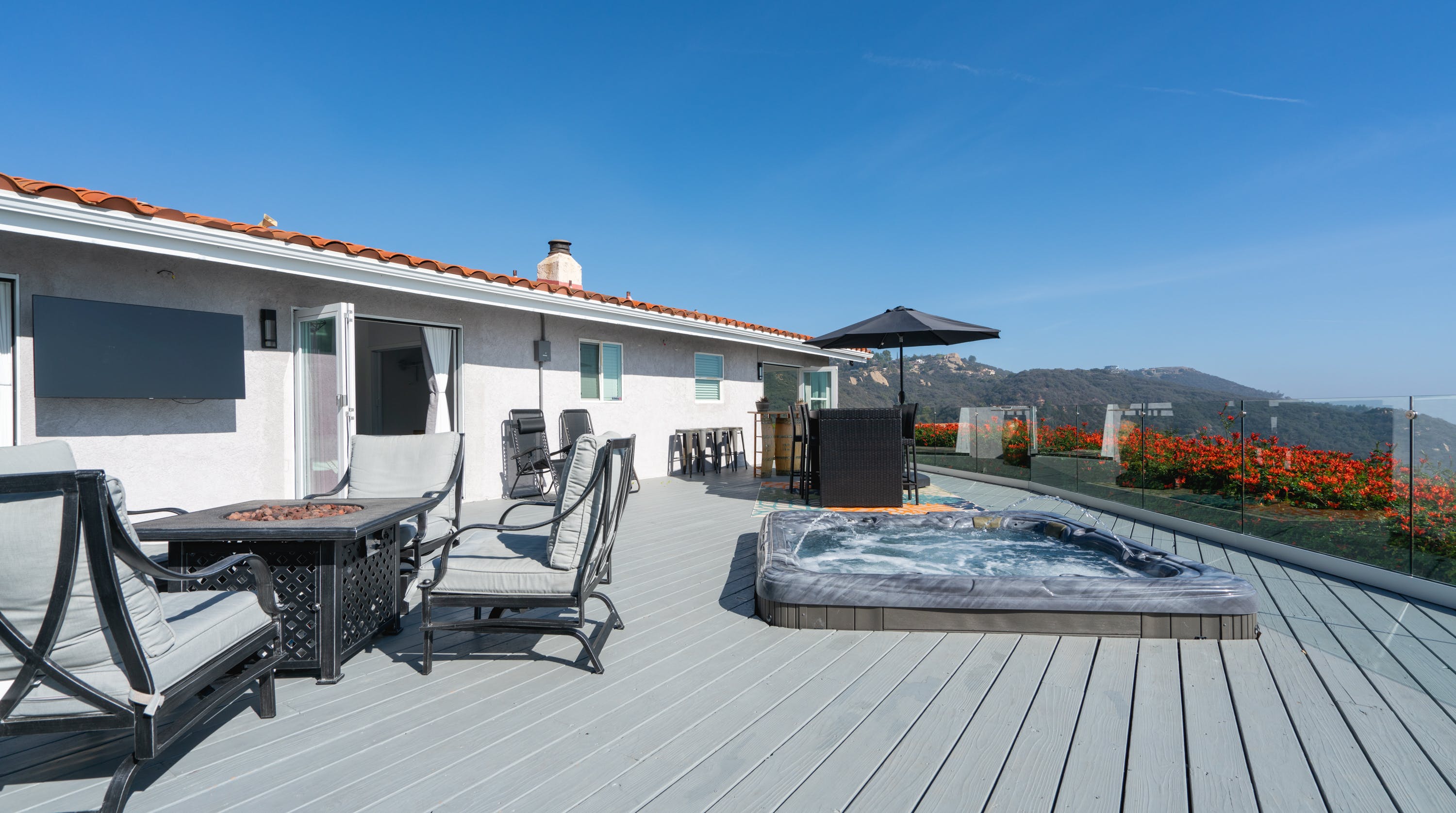 House Chaparral Topanga Topanga: Luxury 3-Bedroom House with Hot Tub and Seaview, Topanga