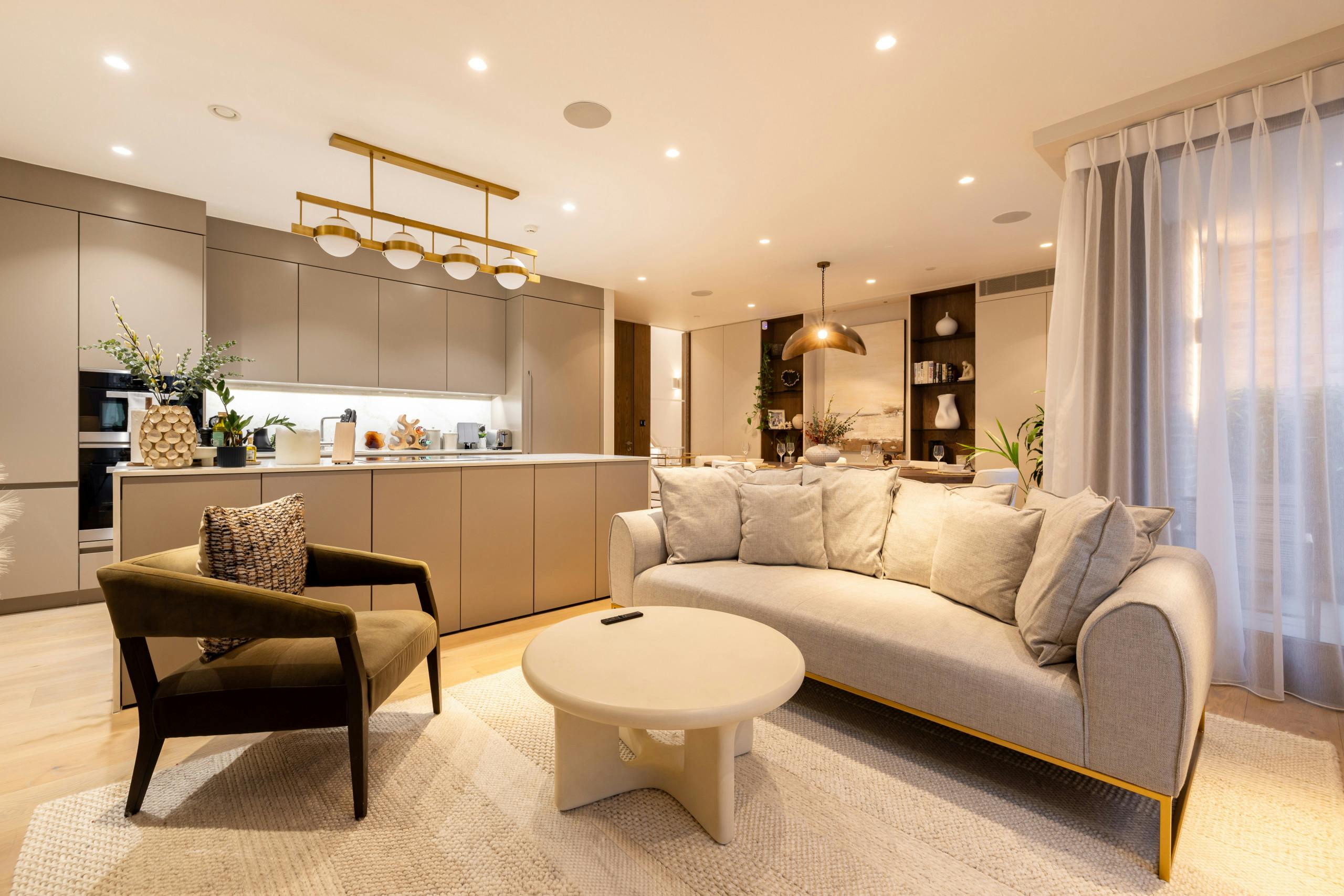 House Chiltern Marylebone Marylebone 14: Elegant 3-Bedroom Apartment with Family-Friendly Features, Marylebone