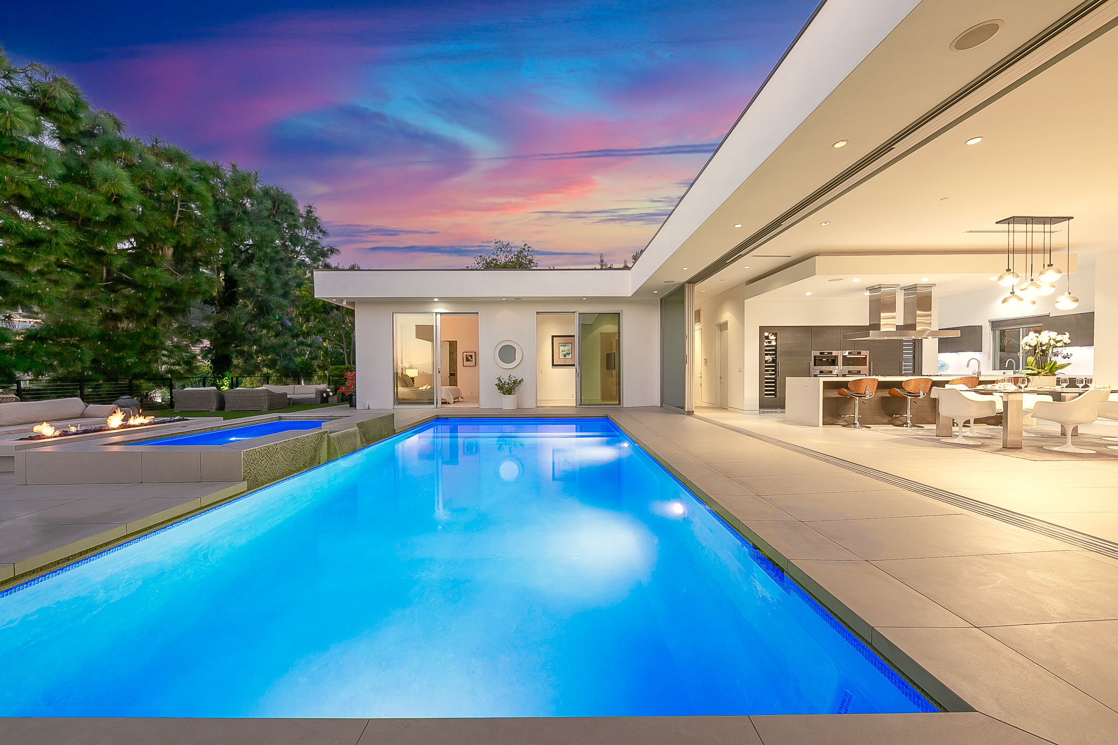 House Cielo BeverlyCrest: Luxury 4-Bedroom Villa with Pool and Hot Tub, Los Angeles
