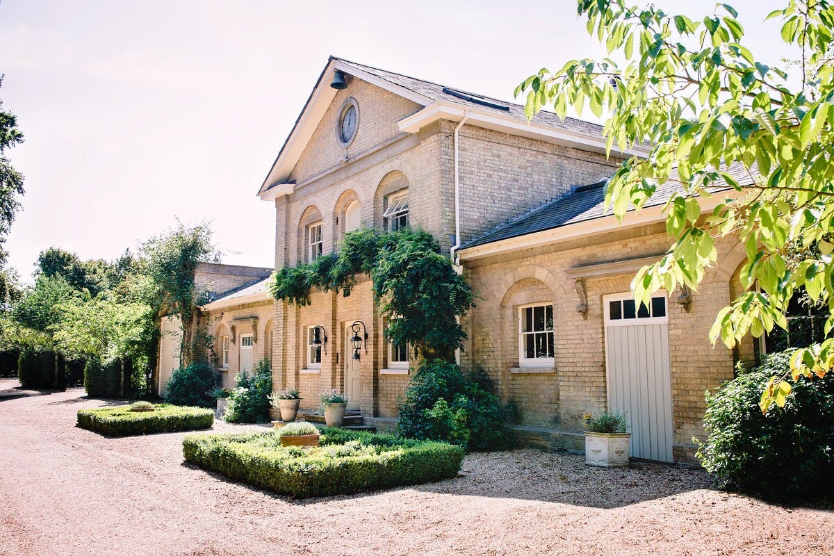 House Constable Dedham: Spacious 5-Bedroom Luxury House with Gardens, Dedham Vale