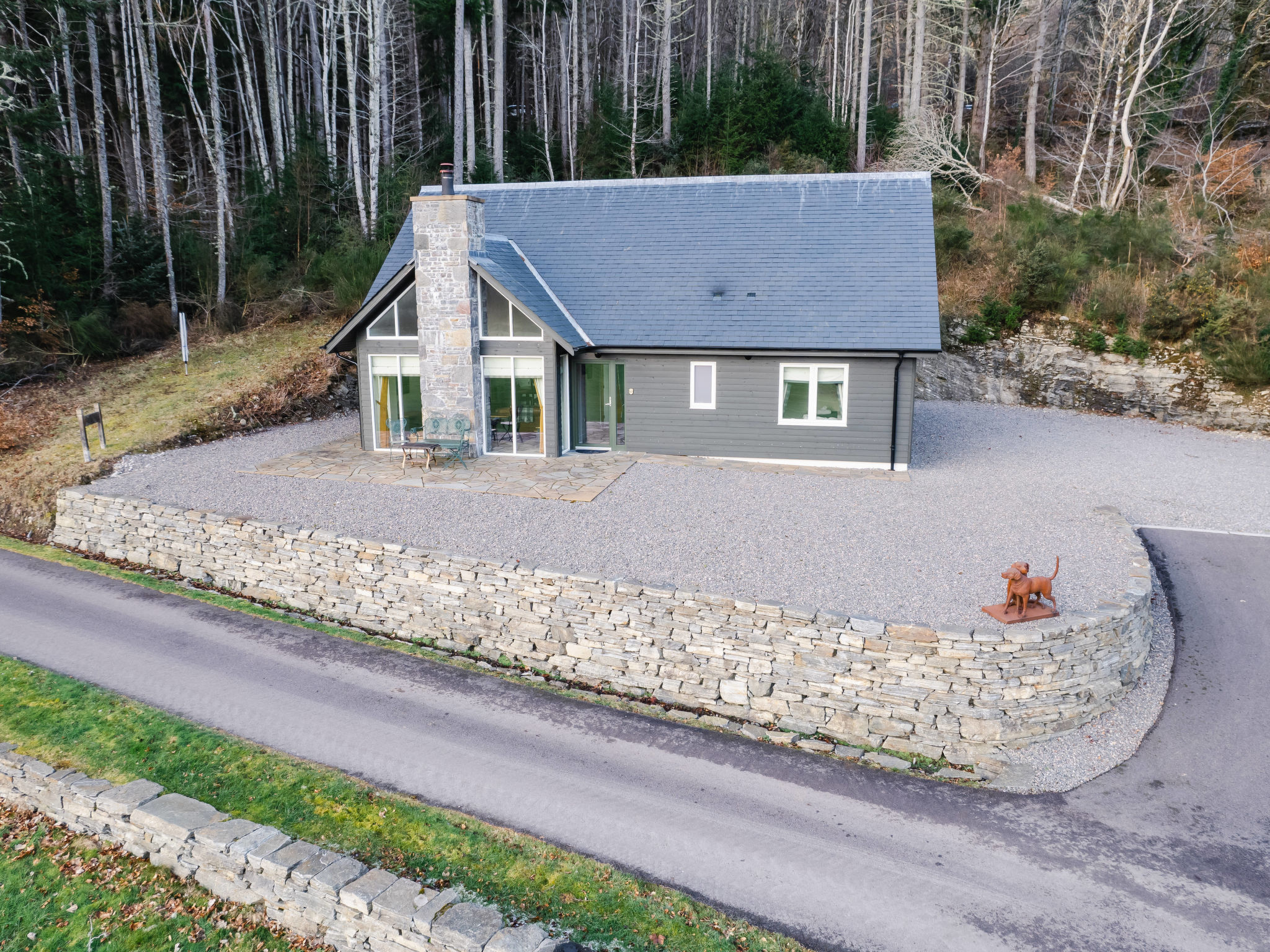 House Corrimony Invermoriston: Spectacular Seven-Bedroom Scottish Estate House with Loch Ness Views and Private Grounds