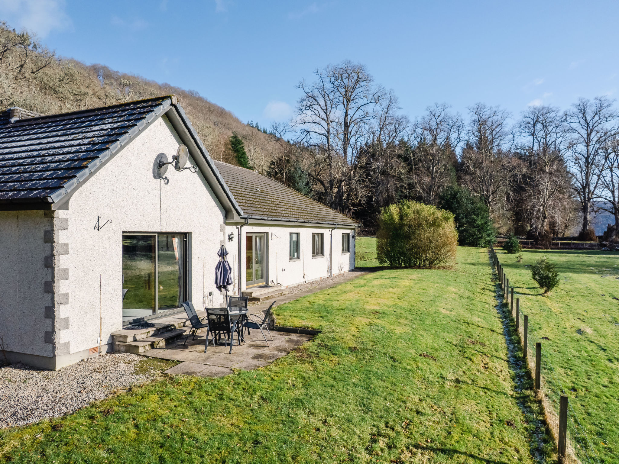 House Corrimony Invermoriston: Spectacular Seven-Bedroom Scottish Estate House with Loch Ness Views and Private Grounds