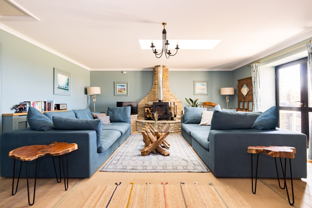 House Cotswold Somerset: 4-Bedroom Family-Friendly Apartment Rental with Countryside Views, Somerset Bath
