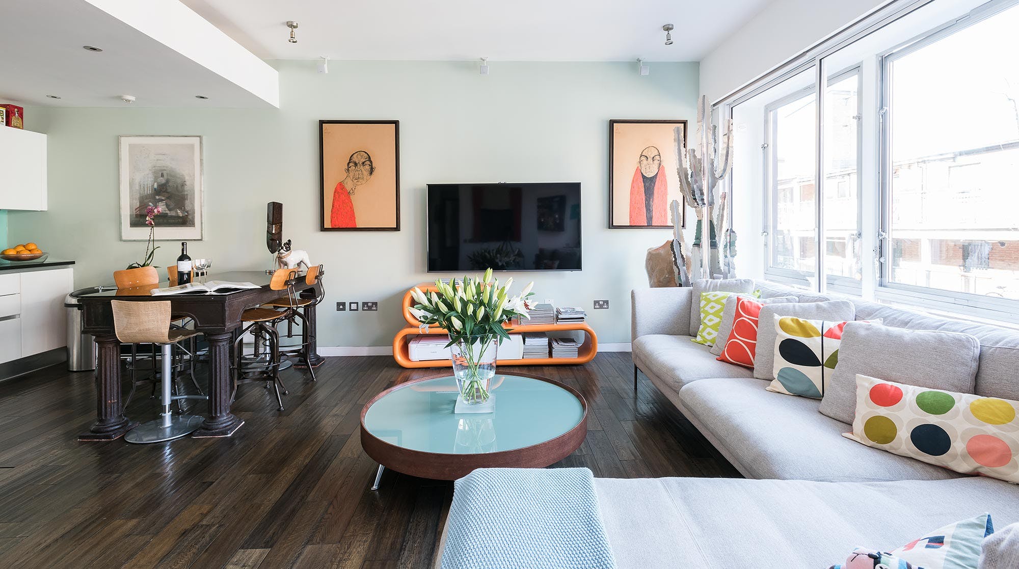 House Covent West End: Luxury 1-Bedroom Apartment with Artistic Decor, The West End, London