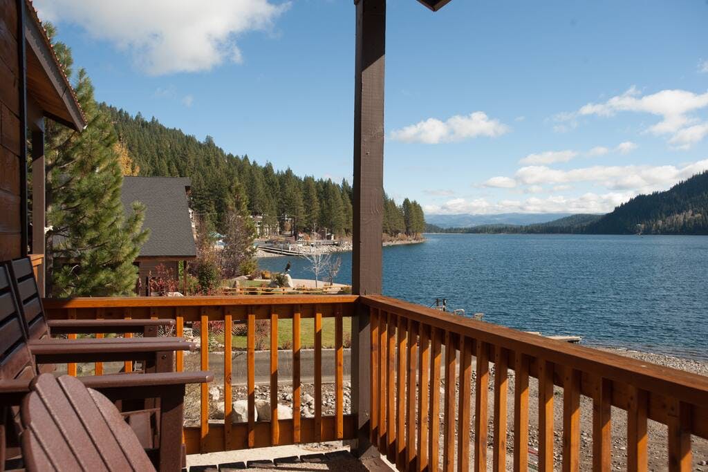 House Donner Truckee: Charming 2-Bedroom Apartment Near Donner Lake, Truckee