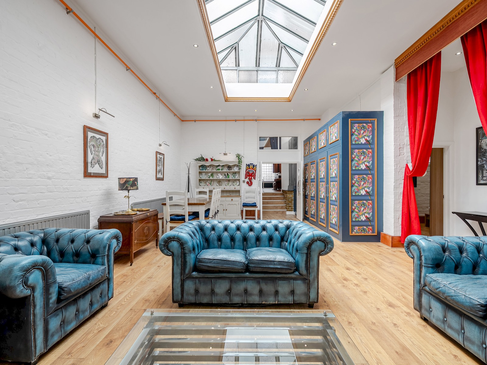 House Fleetwood Camden: Spacious 3-Bedroom Apartment Rental with Family Features in Camden Town