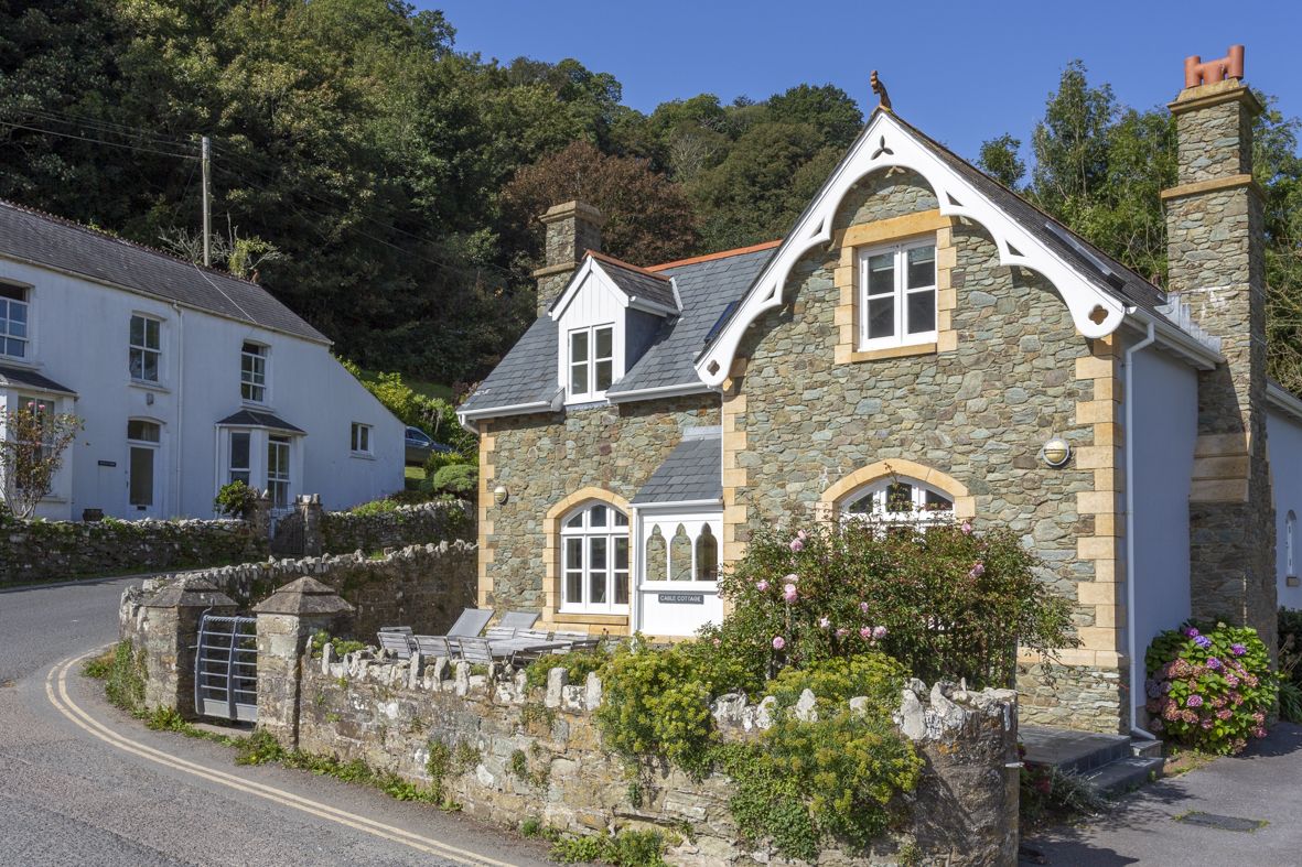 House Gara Rock Salcombe Salcombe 2: Luxury 4-Bedroom Cottage with Stunning Sea Views, Salcombe