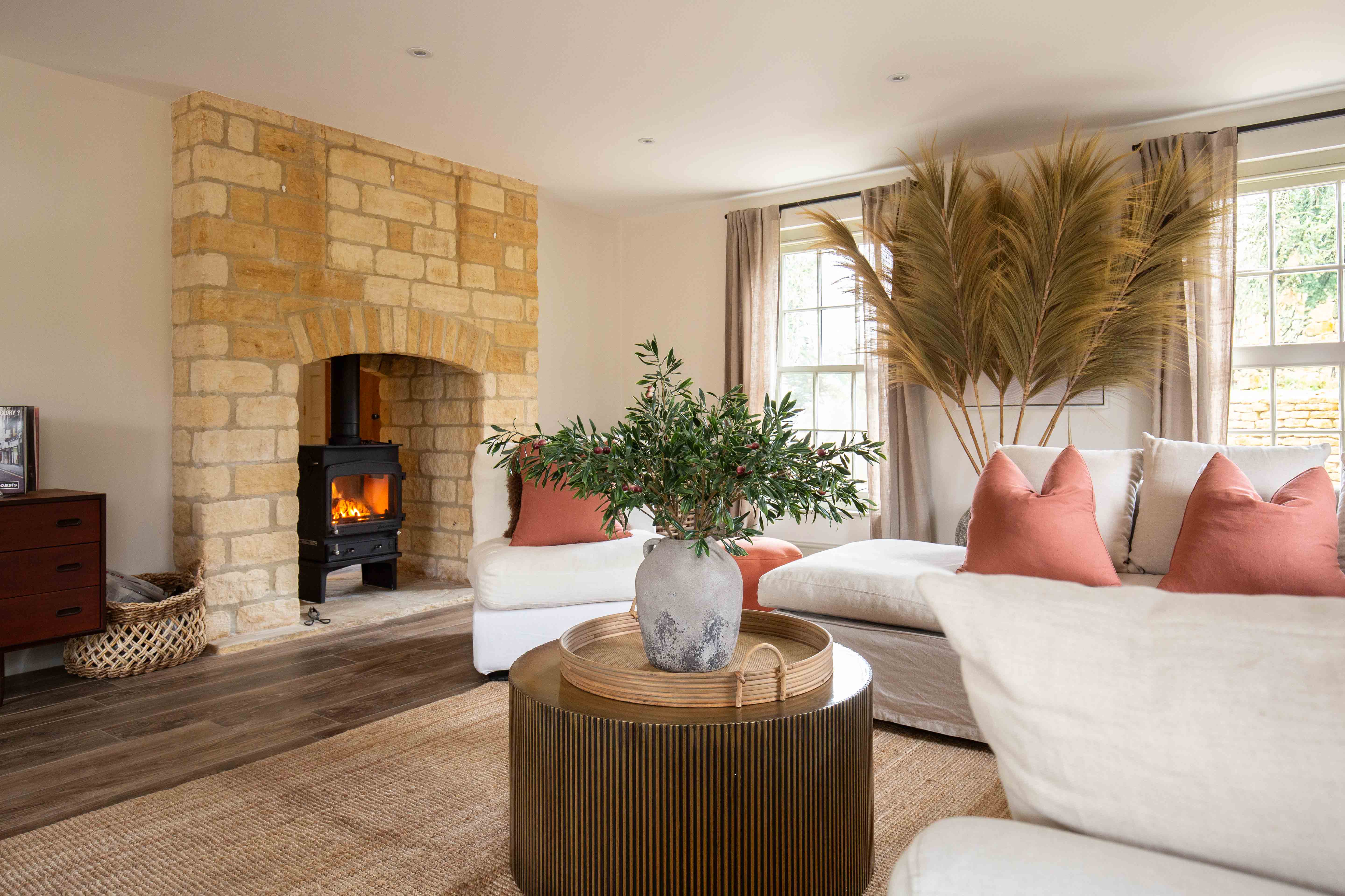 House Glyme Woodstock: Luxury 5-Bedroom Villa with BBQ and Family Amenities, Oxfordshire
