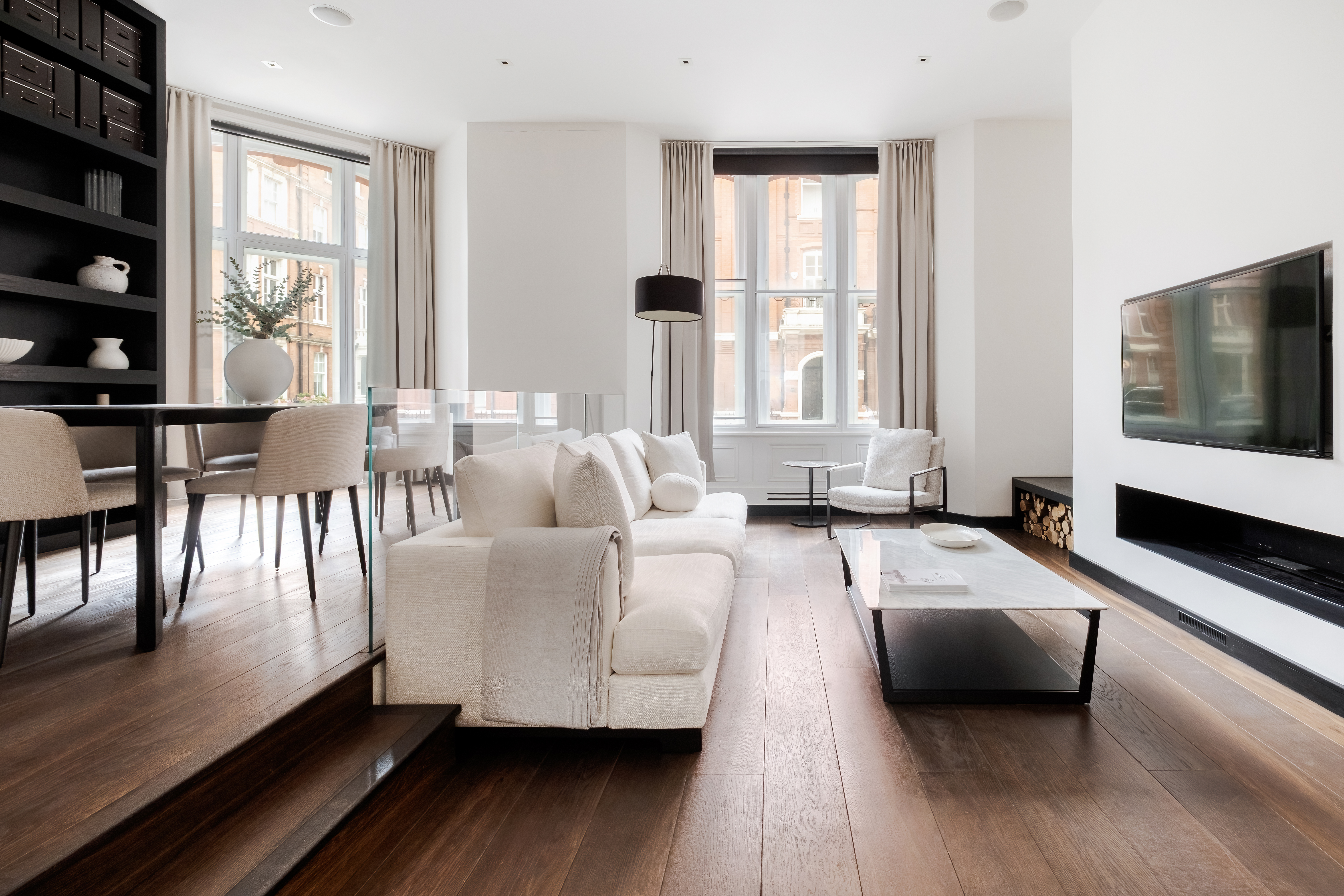 House Grosvenor Mayfair: Luxury 2-Bedroom Apartment with En-Suite Bathrooms, Mayfair