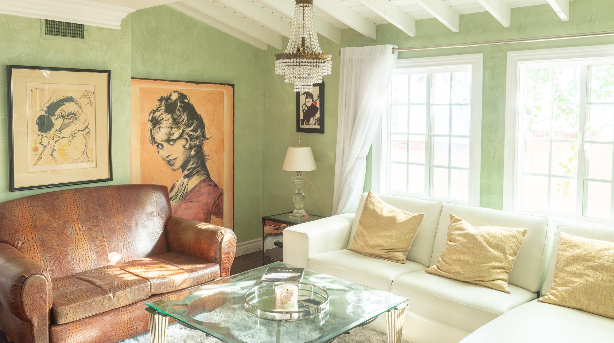 House Jacaranda BeverlyHills: 3-Bedroom Luxury Villa with Old Hollywood Charm, Beverly Hills