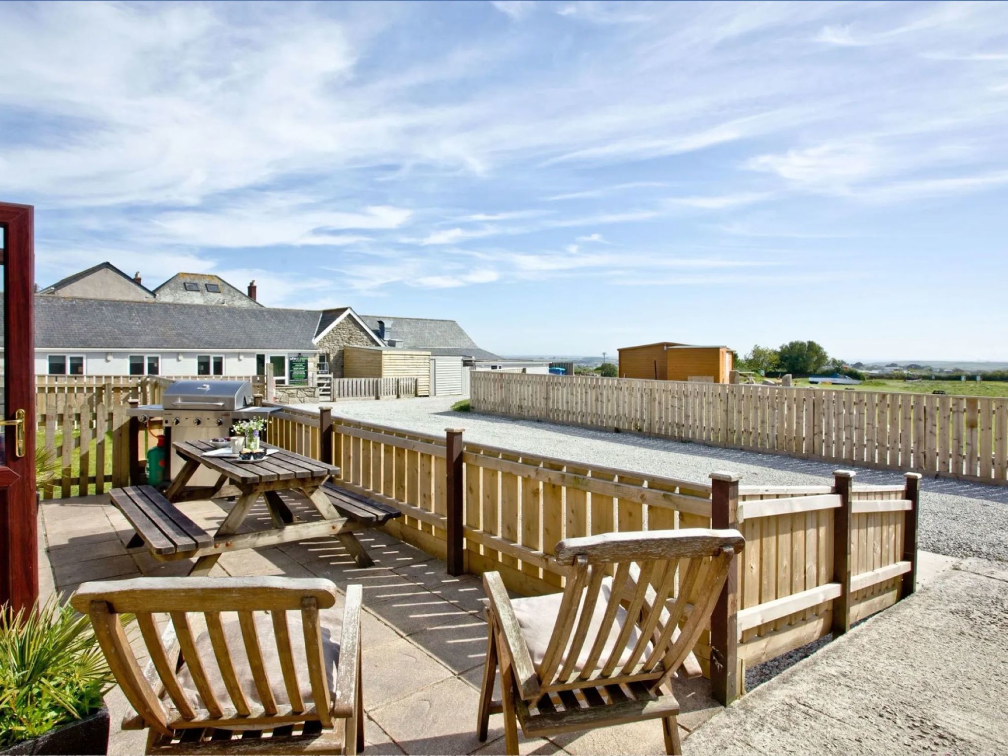House Kernow Helston: Modern 4-Bedroom Holiday Home with Hot Tub and Golf Course Views in Cornwall