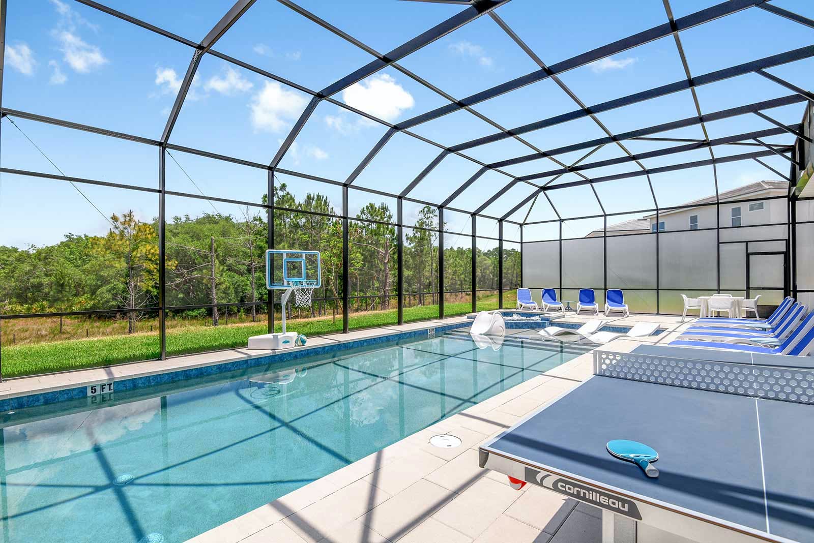 House Kissimmee Polk: 11-Bedroom Luxury Villa with Pool and Tennis Court, Polk County