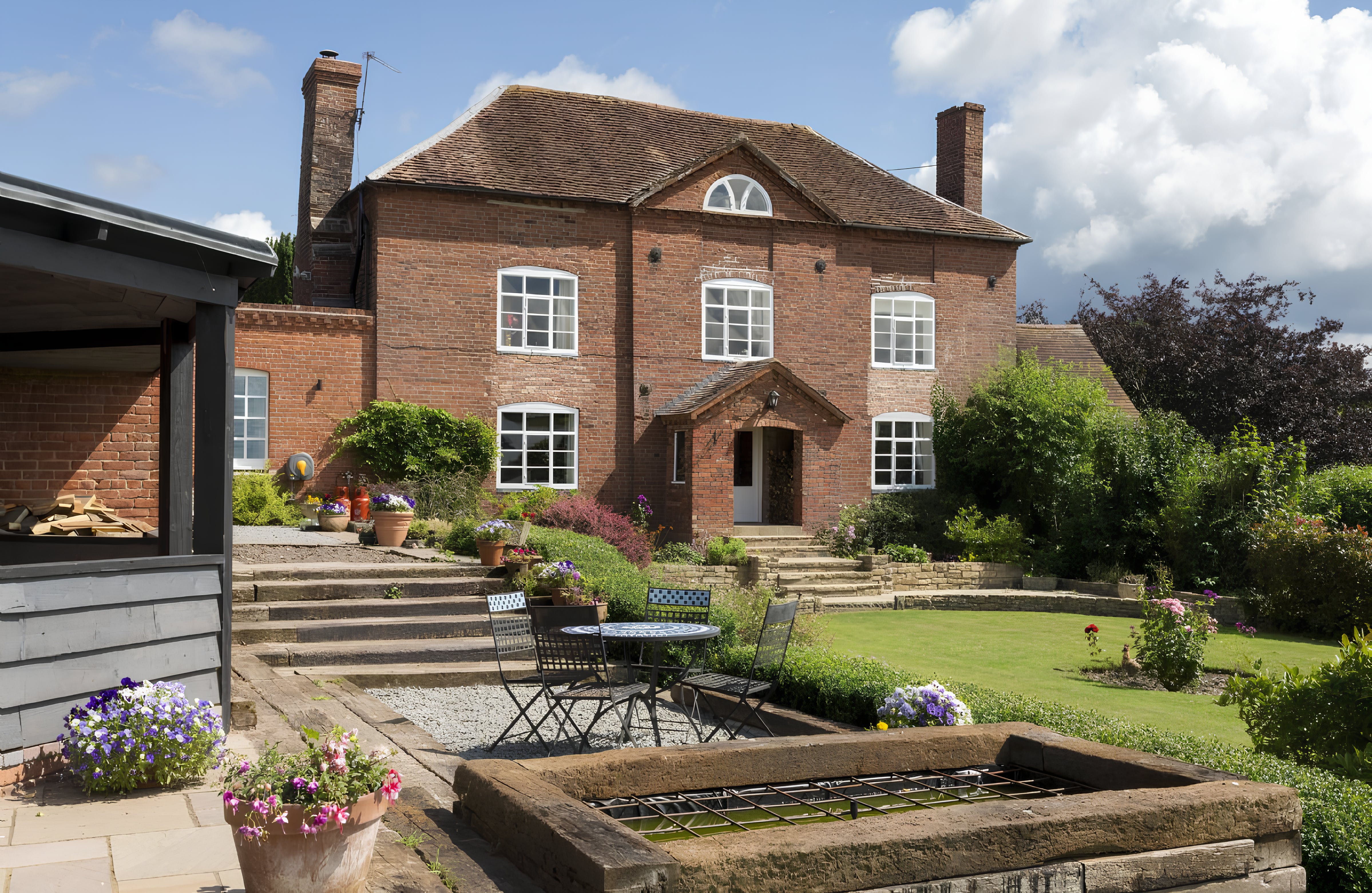 House Malvern Worcestershire: Luxury 6-Bedroom House with Hot Tub, Worcestershire
