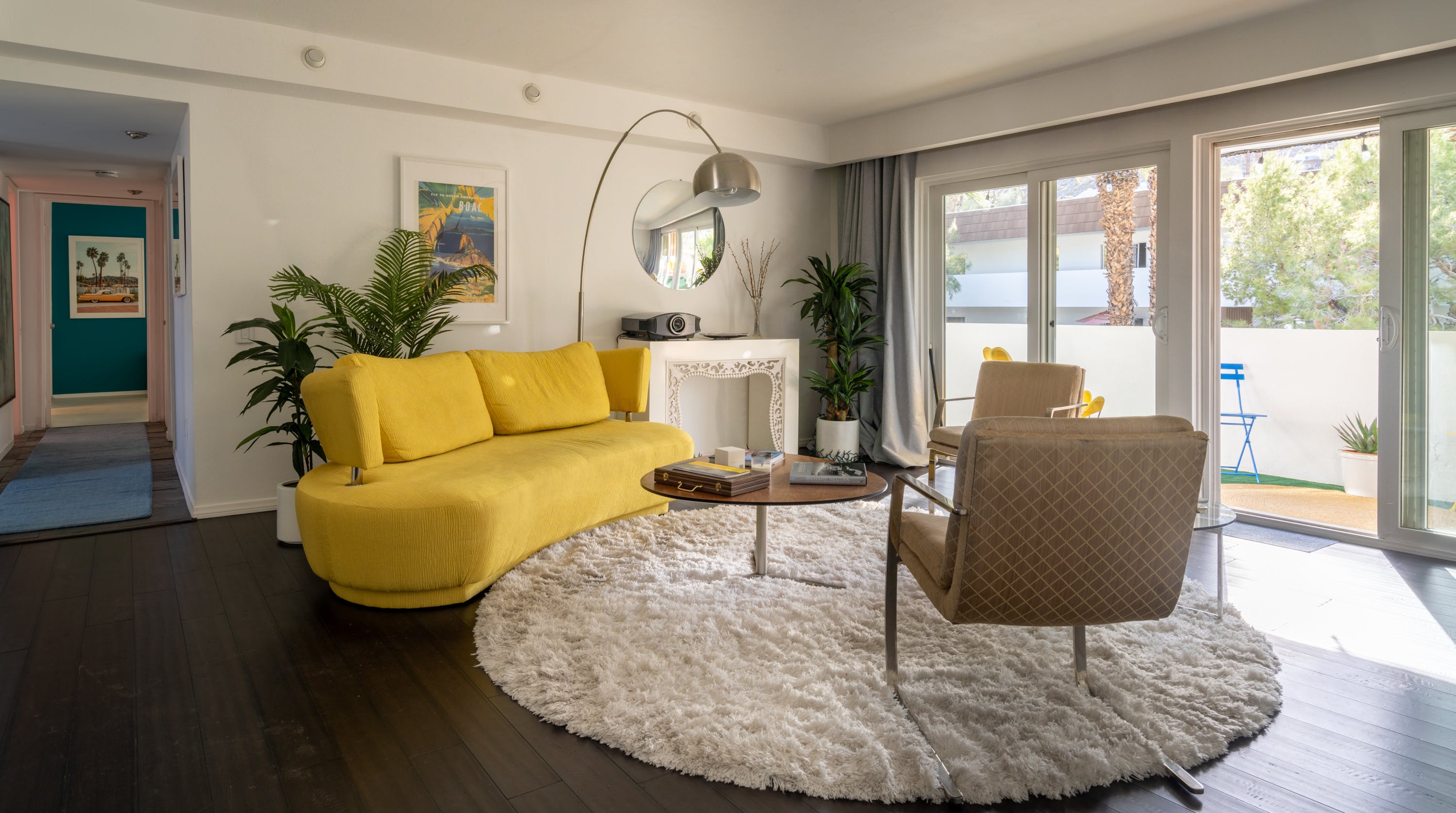 House Mesquite Cathedral Cathedral City 2: 2-Bedroom Apartment with Pool and Hot Tub, Palm Springs