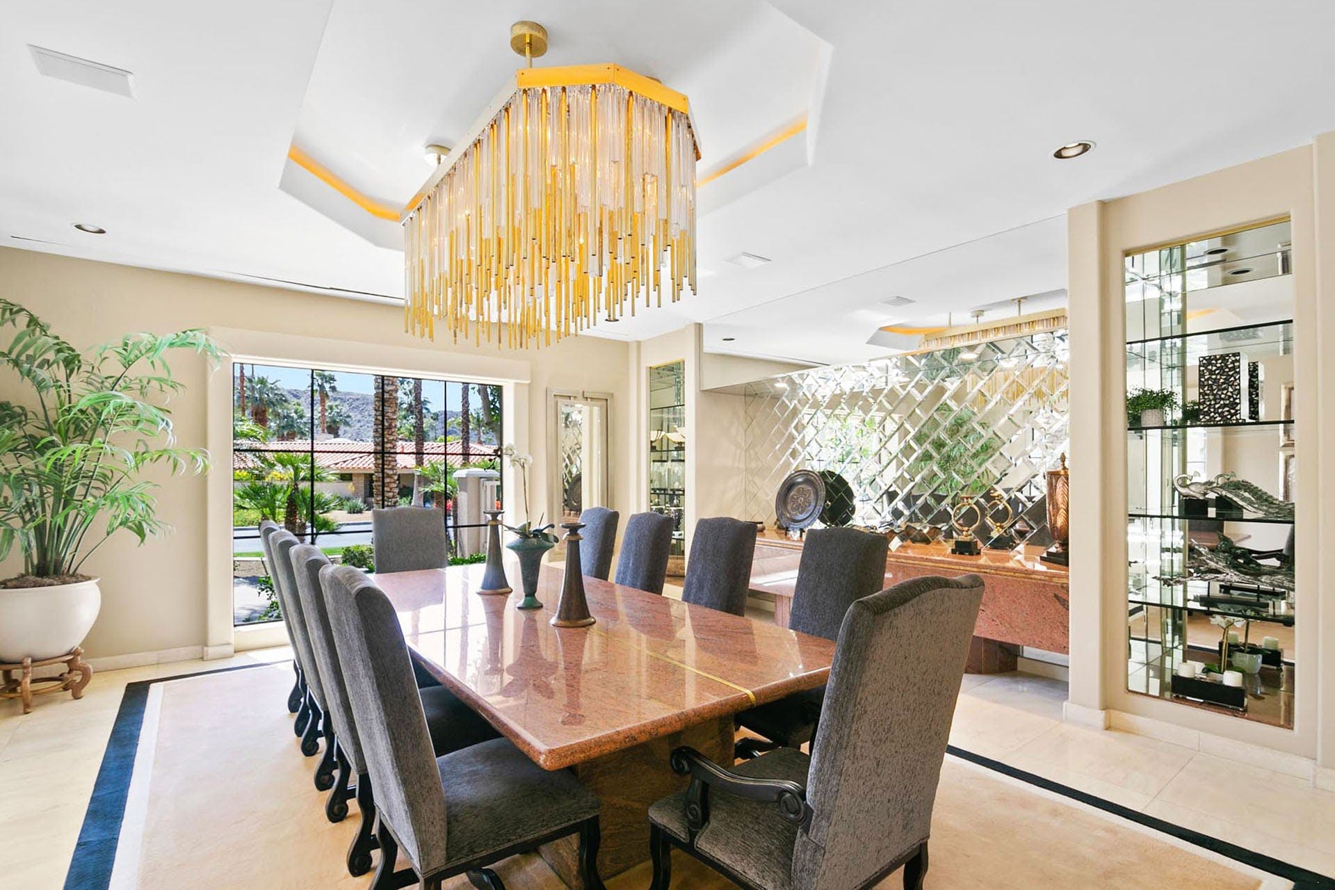 House Mesquite Indian Wells: Opulent 16-Bedroom House with Pool & Tennis Court, Indian Wells