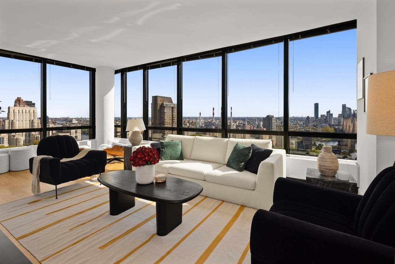 House Murray Sutton: Spacious 3-Bedroom Apartment with Pool and City Views, Sutton Place